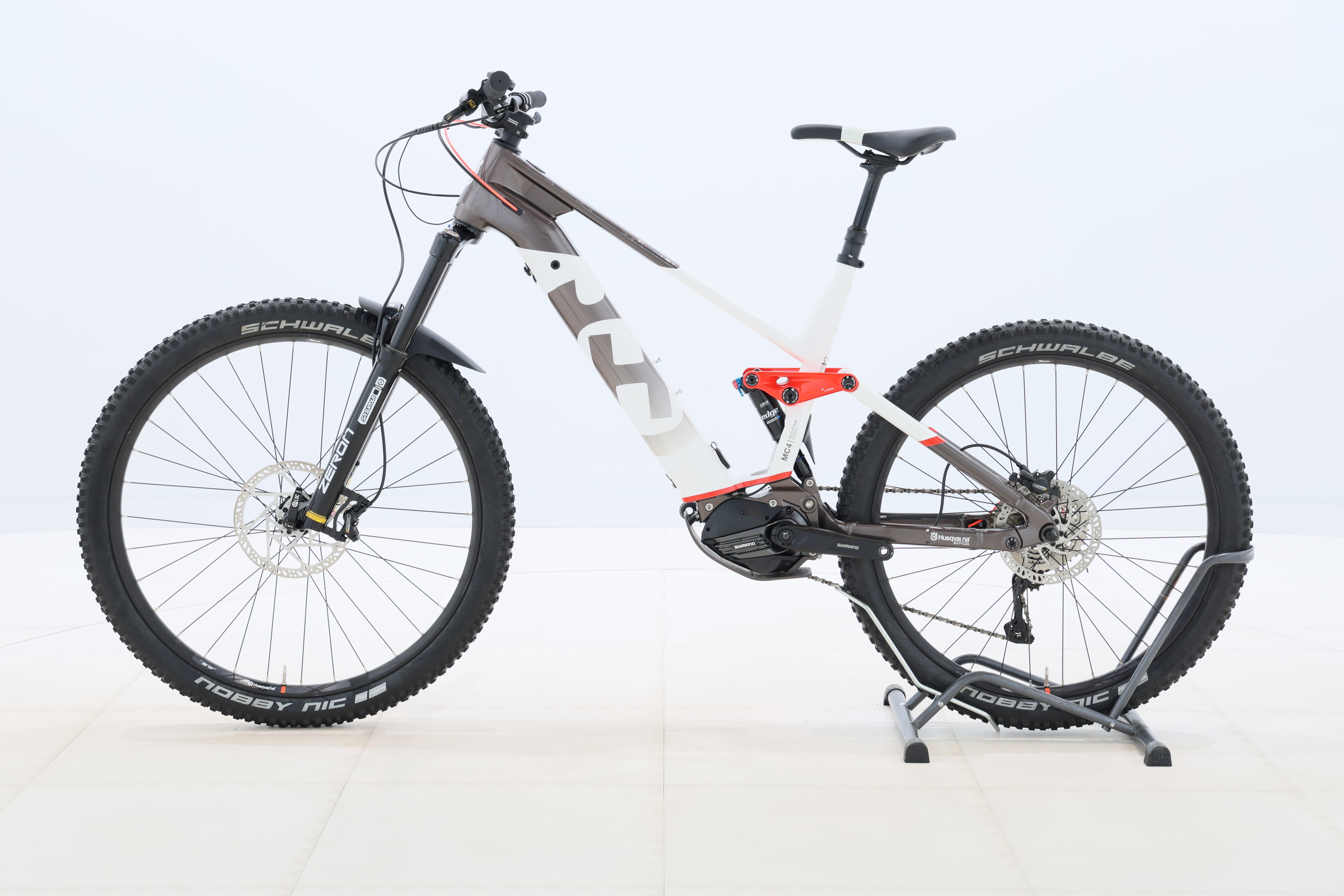 ee4311eb-0e04-440e-92aa-d199522671a6