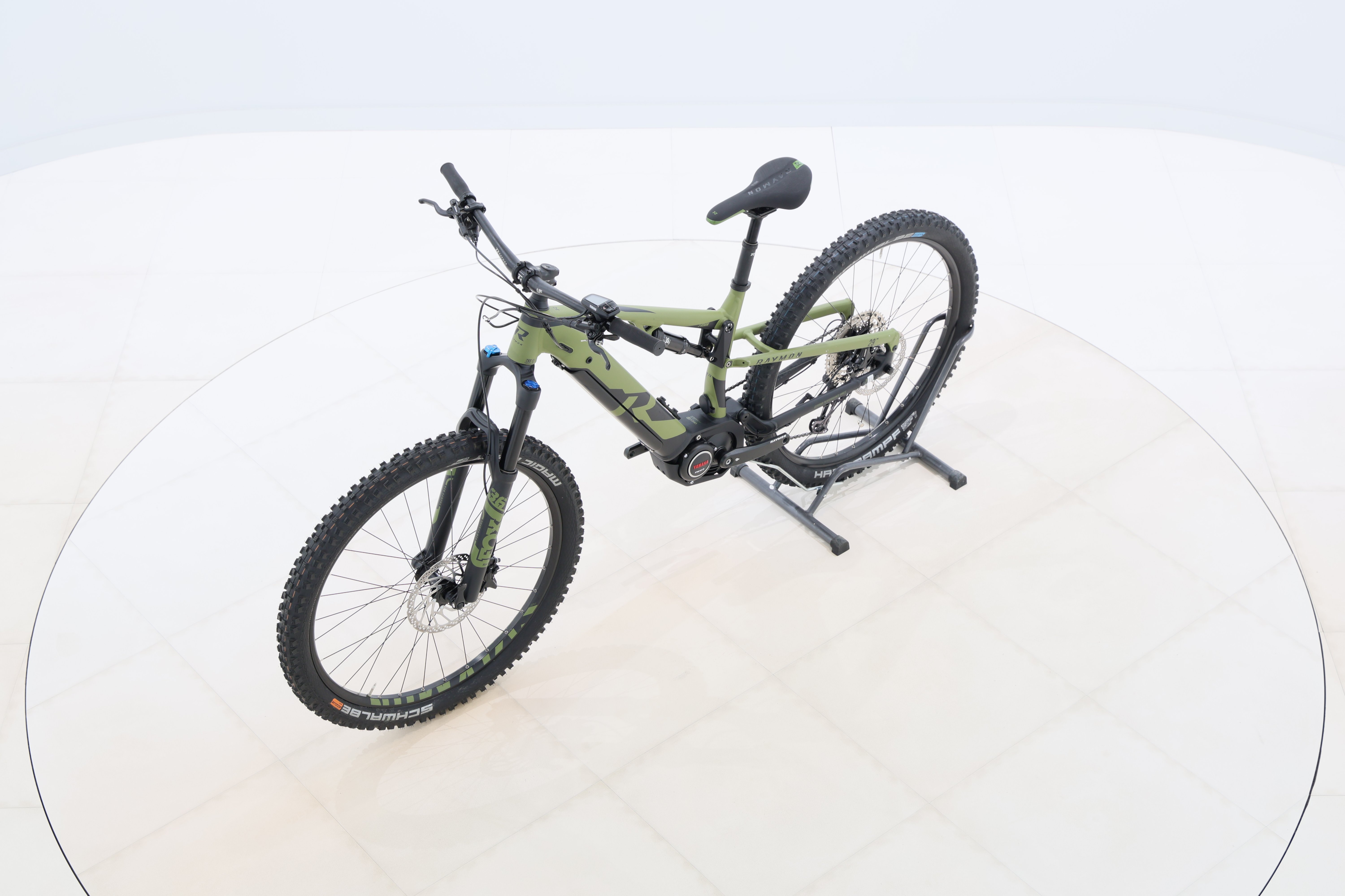 9ca96efb-c596-42b0-b1d0-e6db7bcb9628