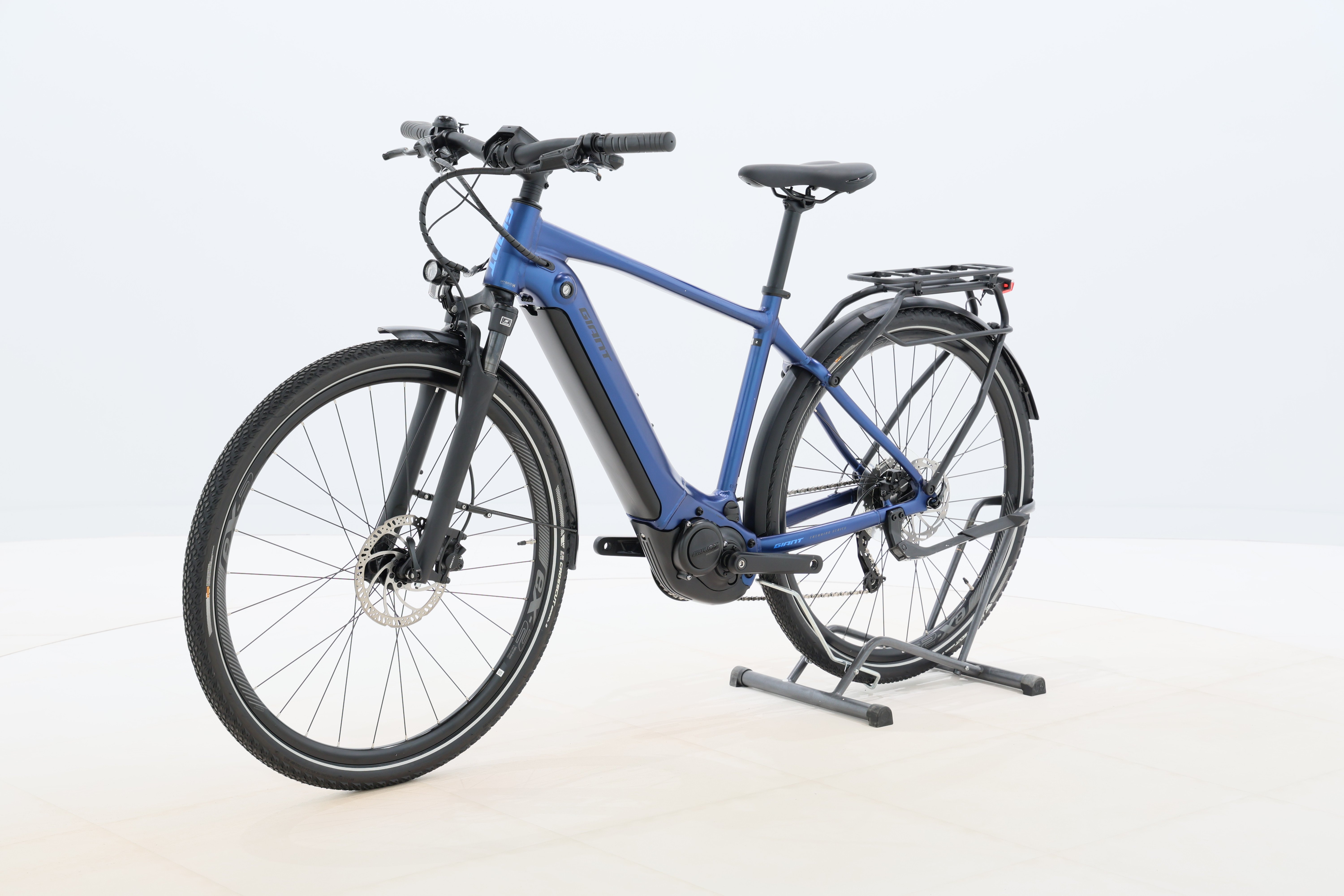 fe5aabfd-f923-4043-bbac-9218f6b0140b