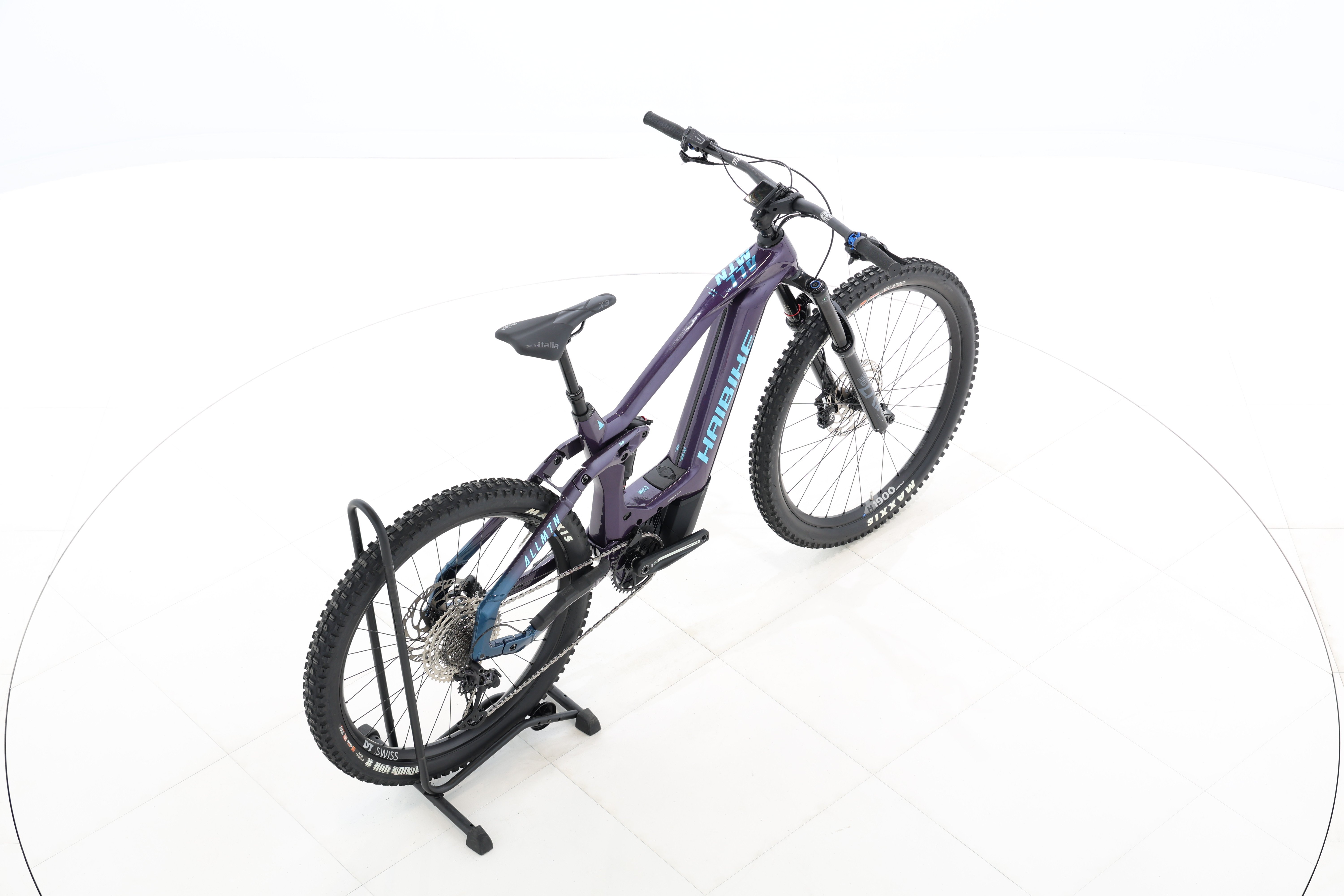 3153b4fa-d57b-46be-a586-f49b94752456