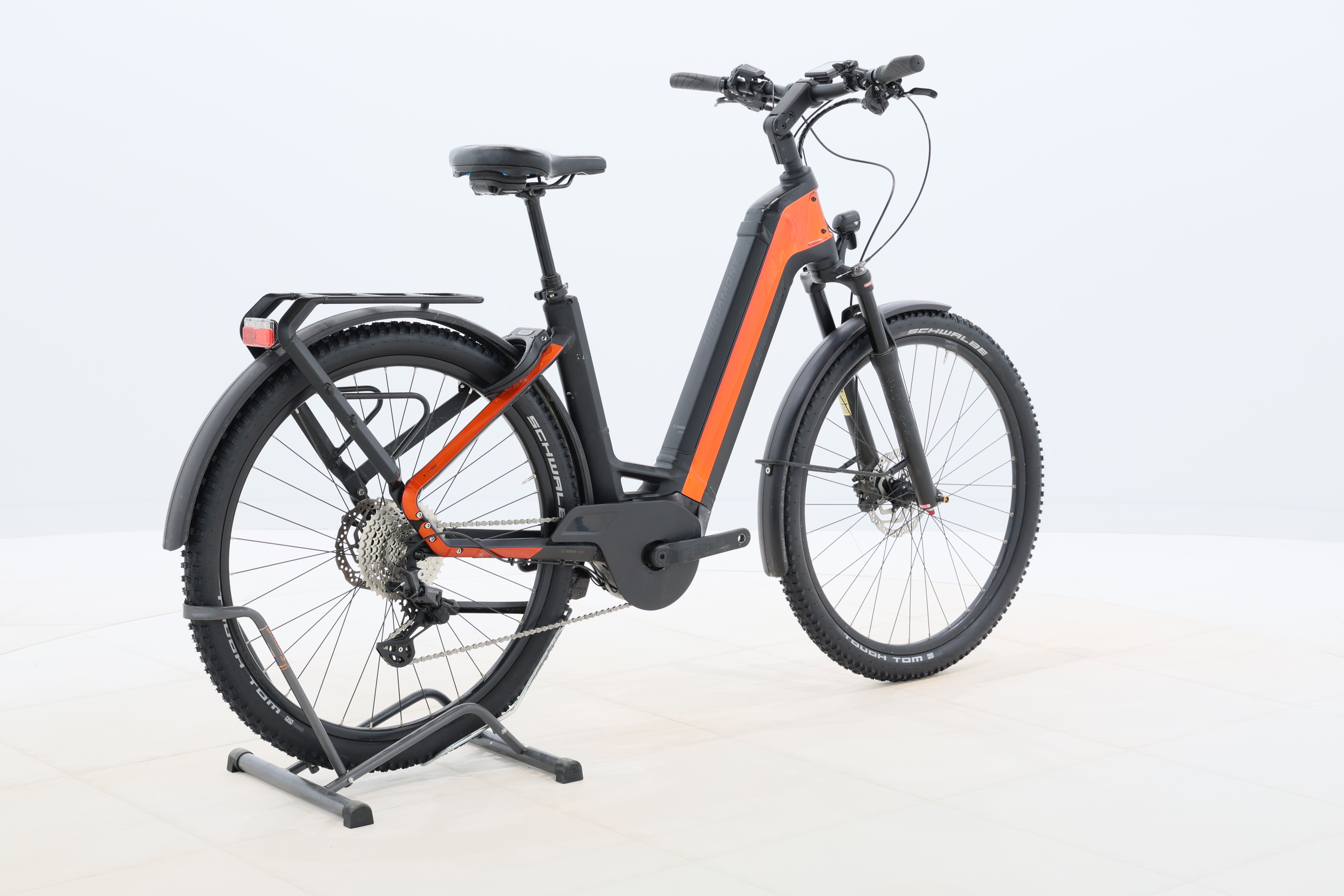 8e606b00-2161-45cc-859a-ae5abd91da4d