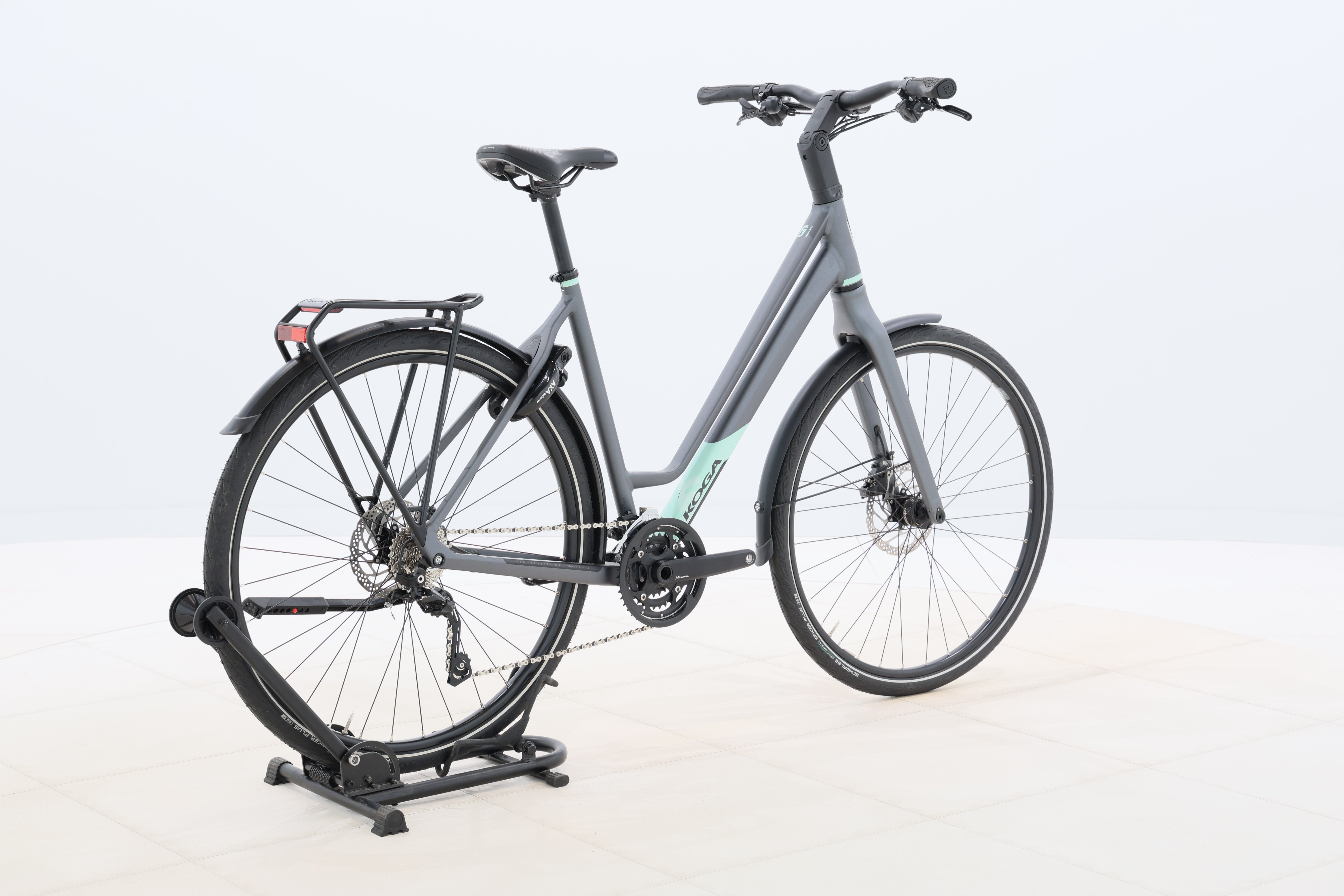 f6a1ace4-e015-401d-9e16-9ce37a05321b