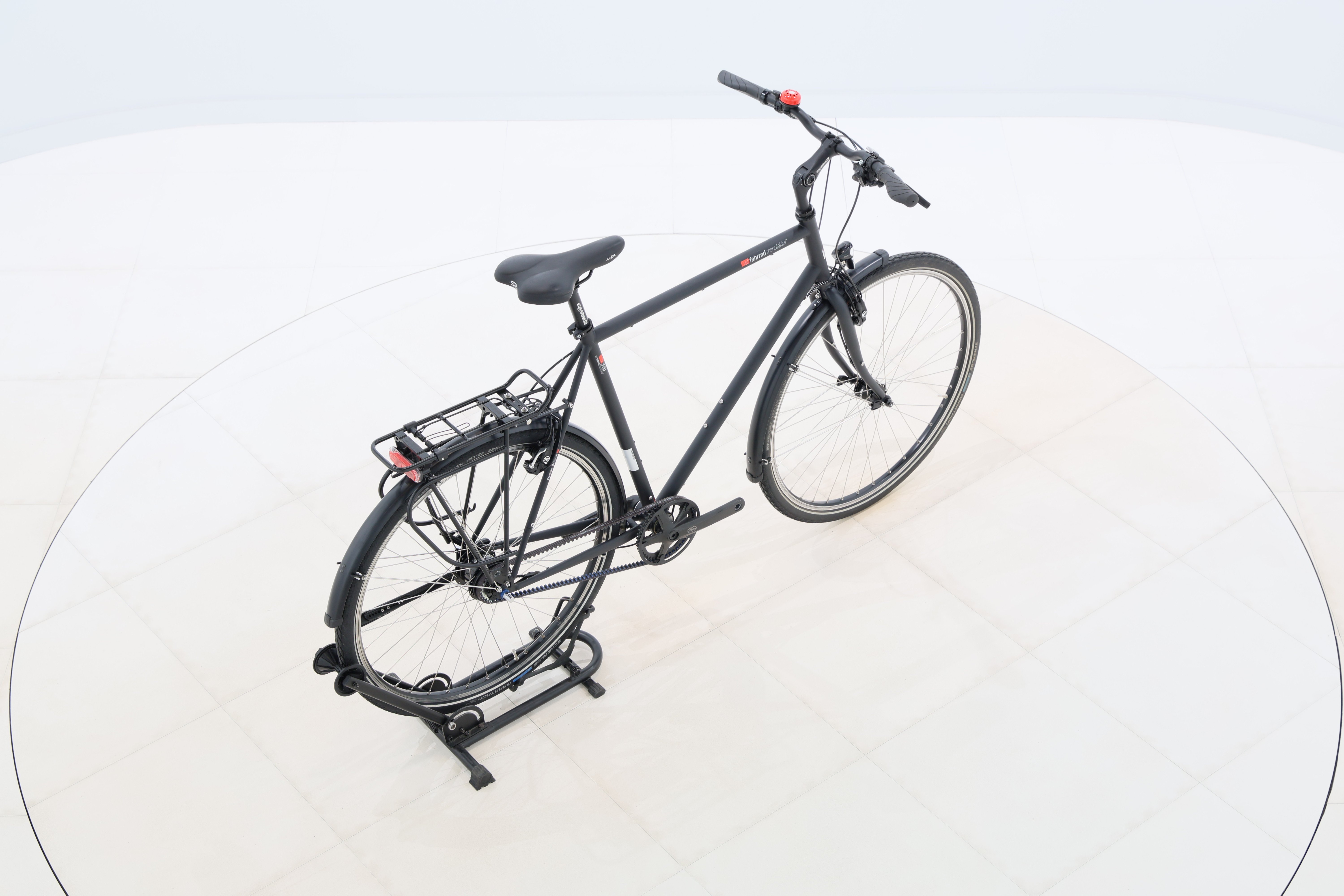 8bd4c695-0ee7-46c2-b874-4a0972a36d5b