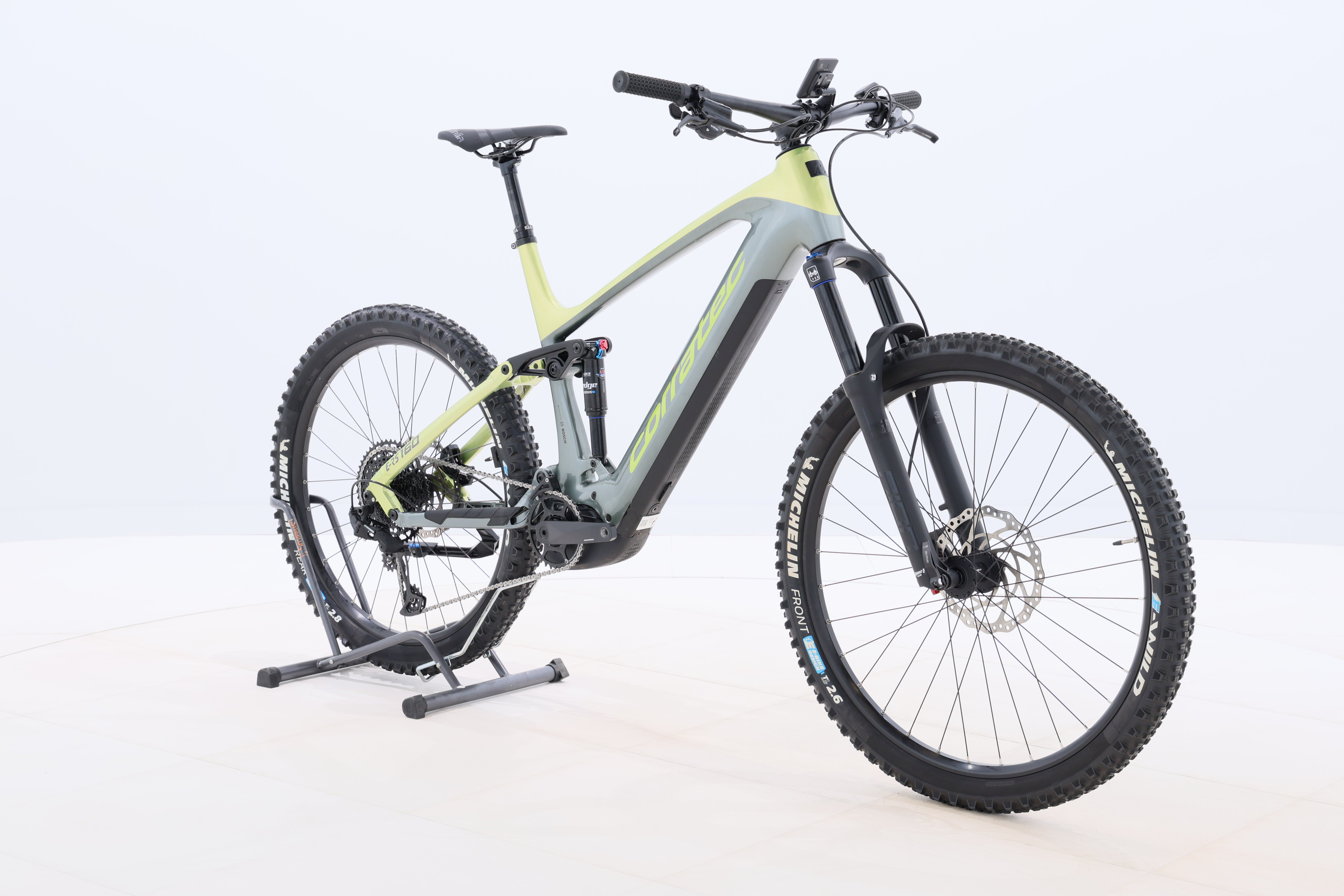 e60446a0-6f53-4a23-aef5-80441a357663