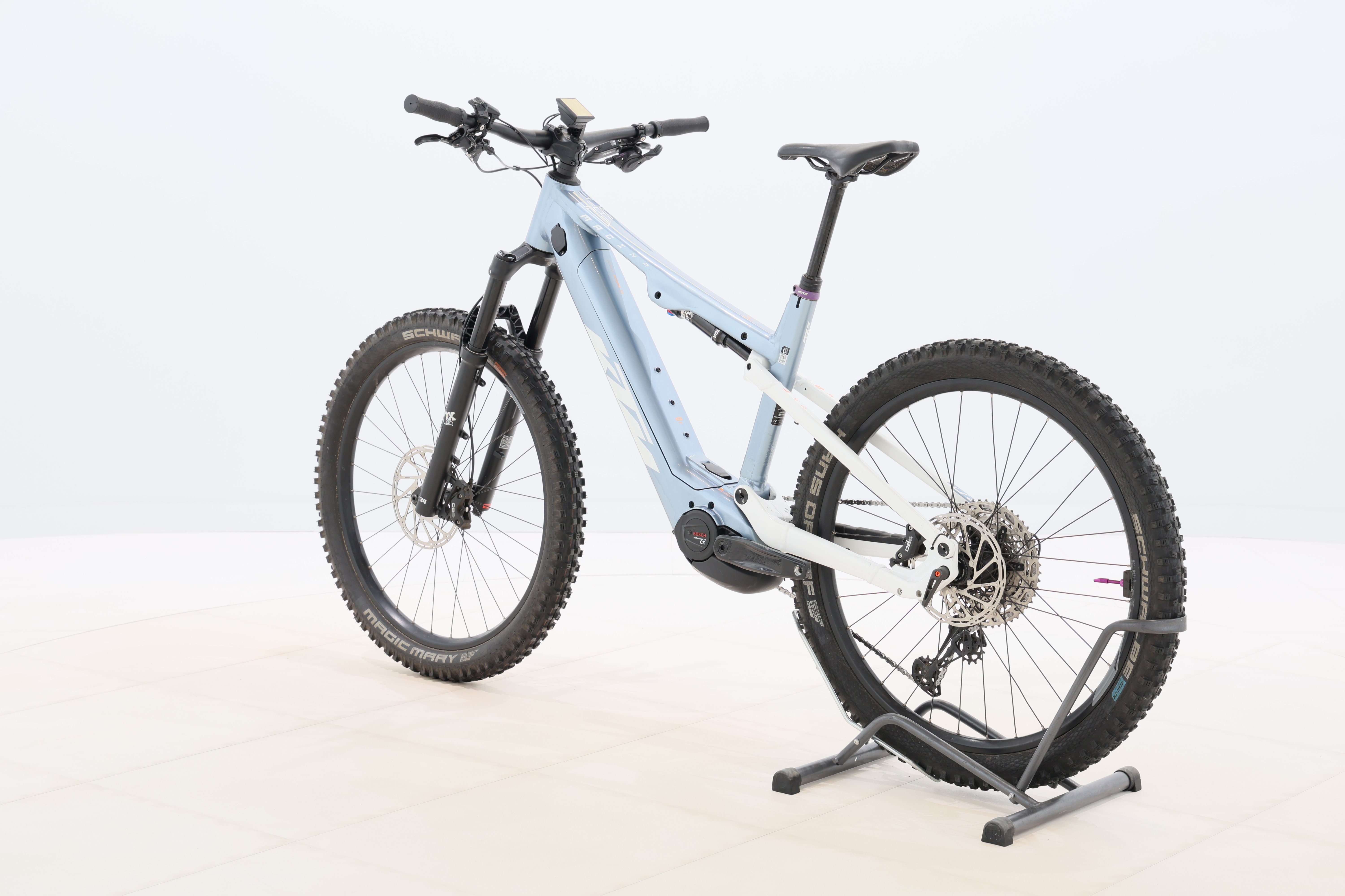 b8114300-e97a-4910-bfc7-eea3183ef822