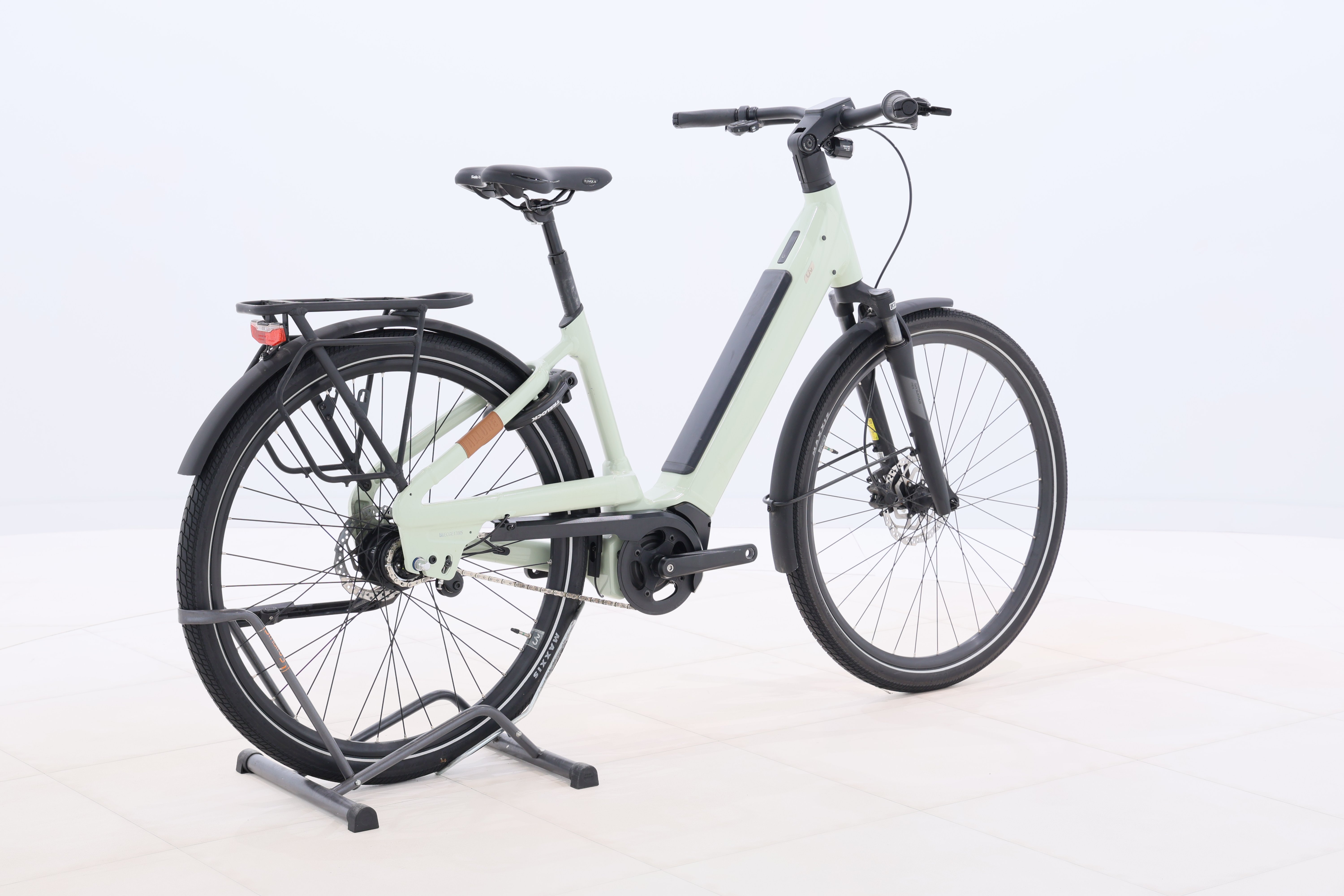 85b69efb-3f89-4631-a8cd-82f64aabac85