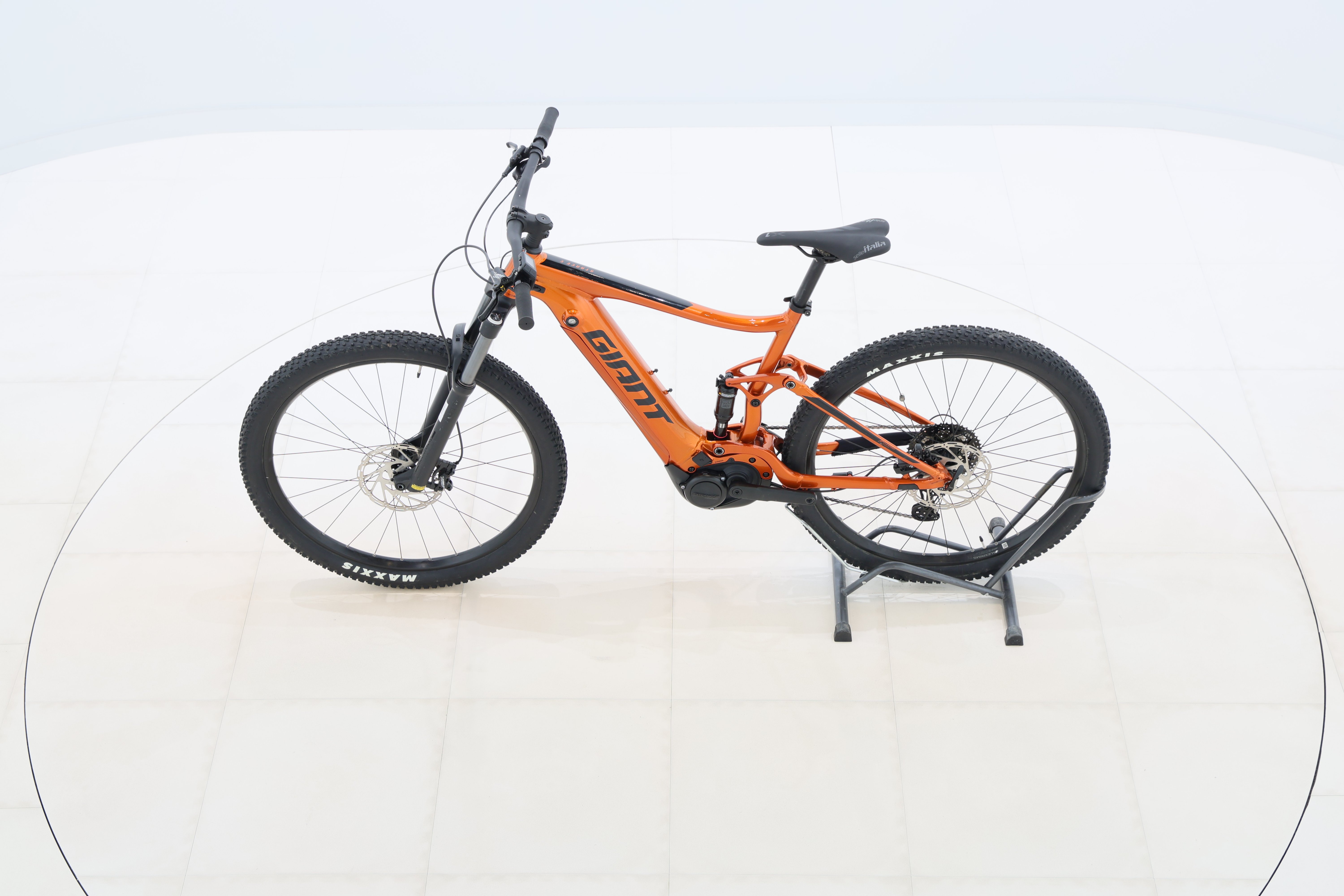 04ee30db-27f9-4b66-84d5-cea02b62fda6