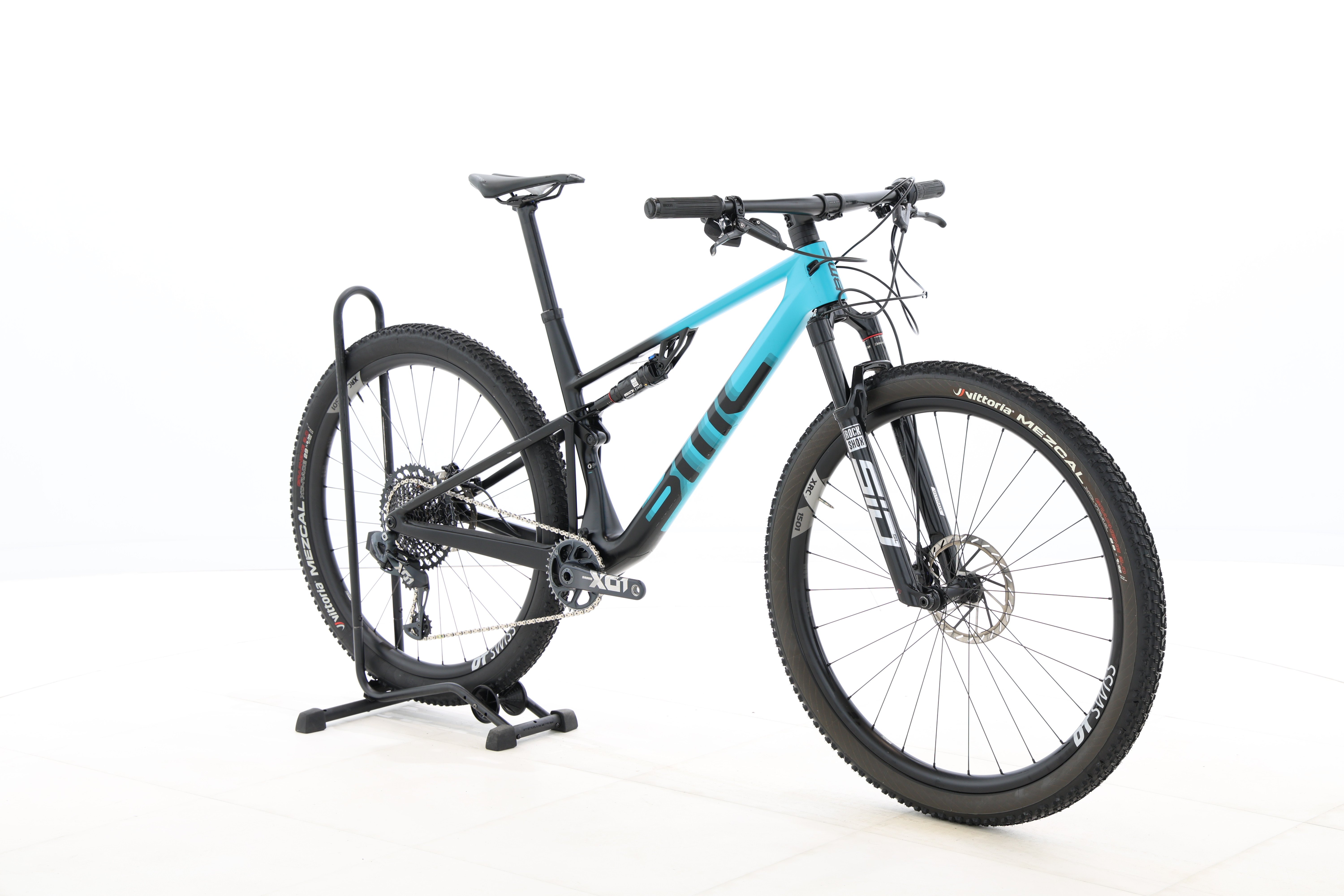 9ec76235-a627-4b0a-b32a-3ebc3683c5d5