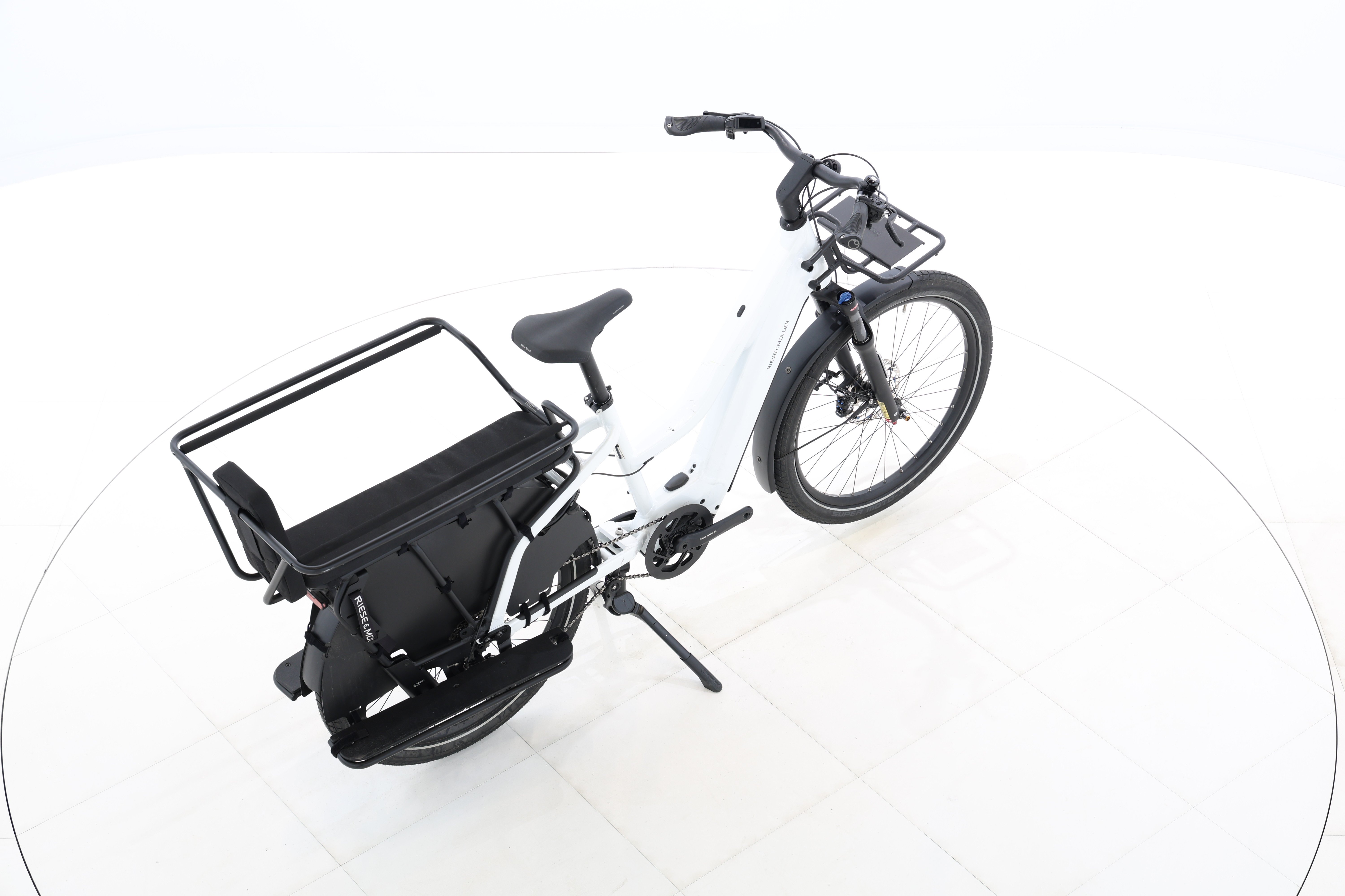 3edd84ea-3c6b-425d-83c2-ece7a79d2fa4