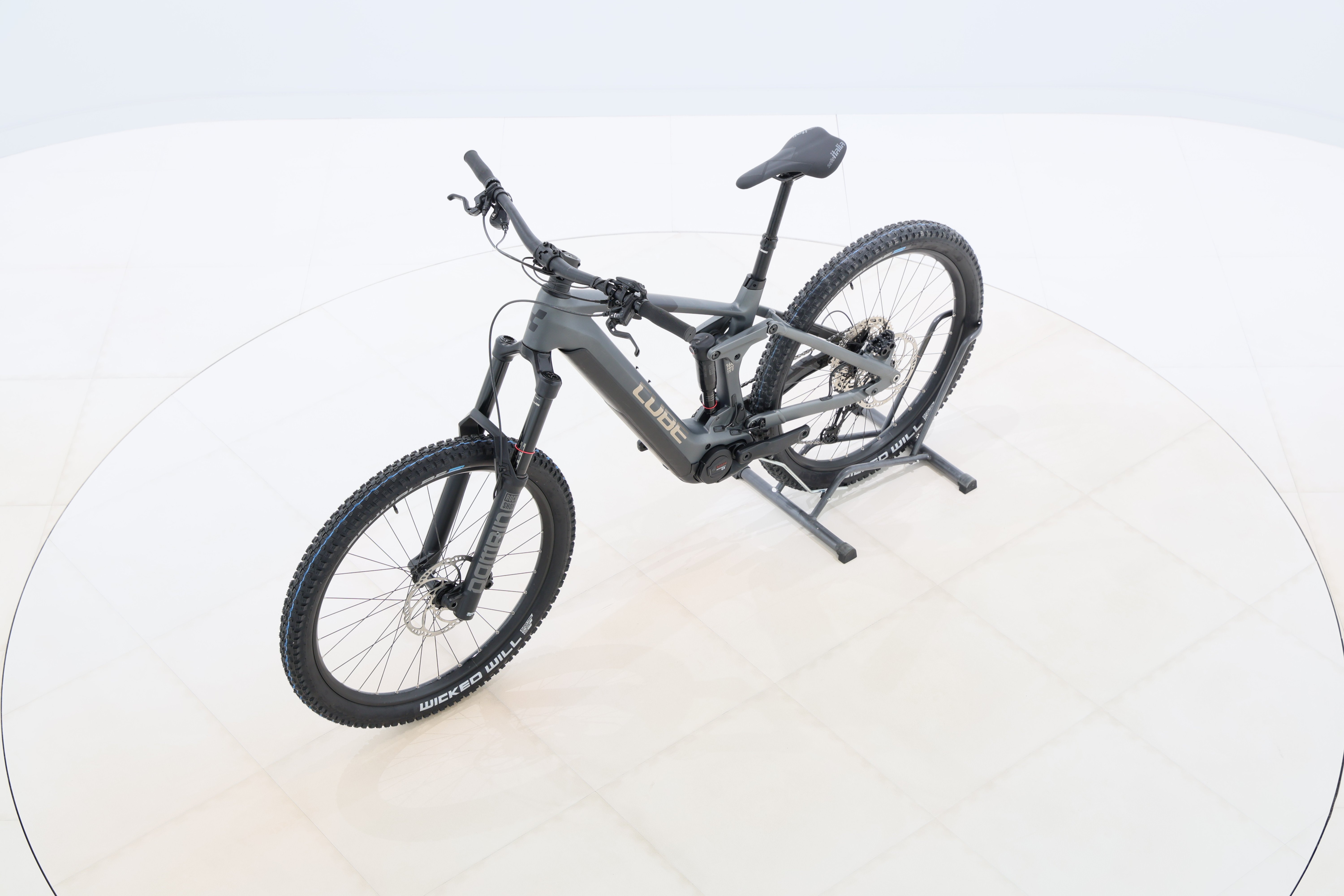 24b7a581-0792-48b6-a9e3-a15d8c5b327f