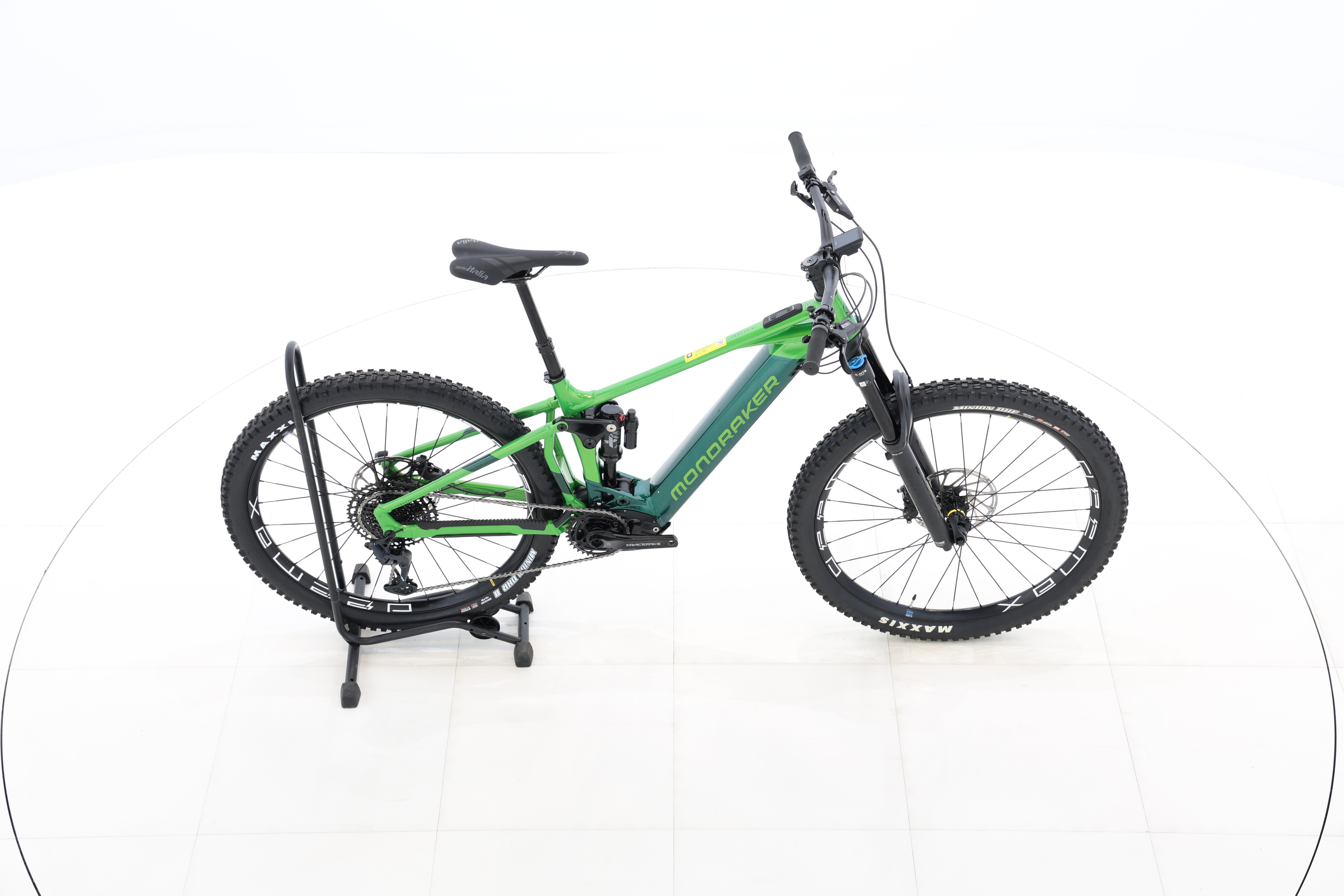 bb97d42e-11c2-43e1-9f38-fbc65b6fd1e0