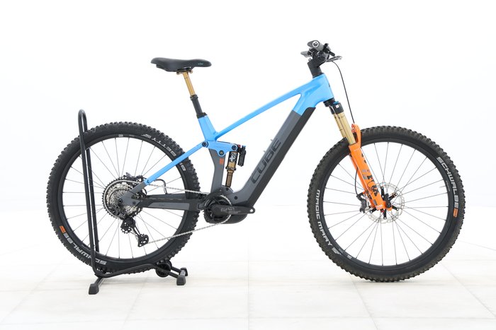 Cube STEREO HYBRID 140 HPC ACTIONTEAM 750 2023