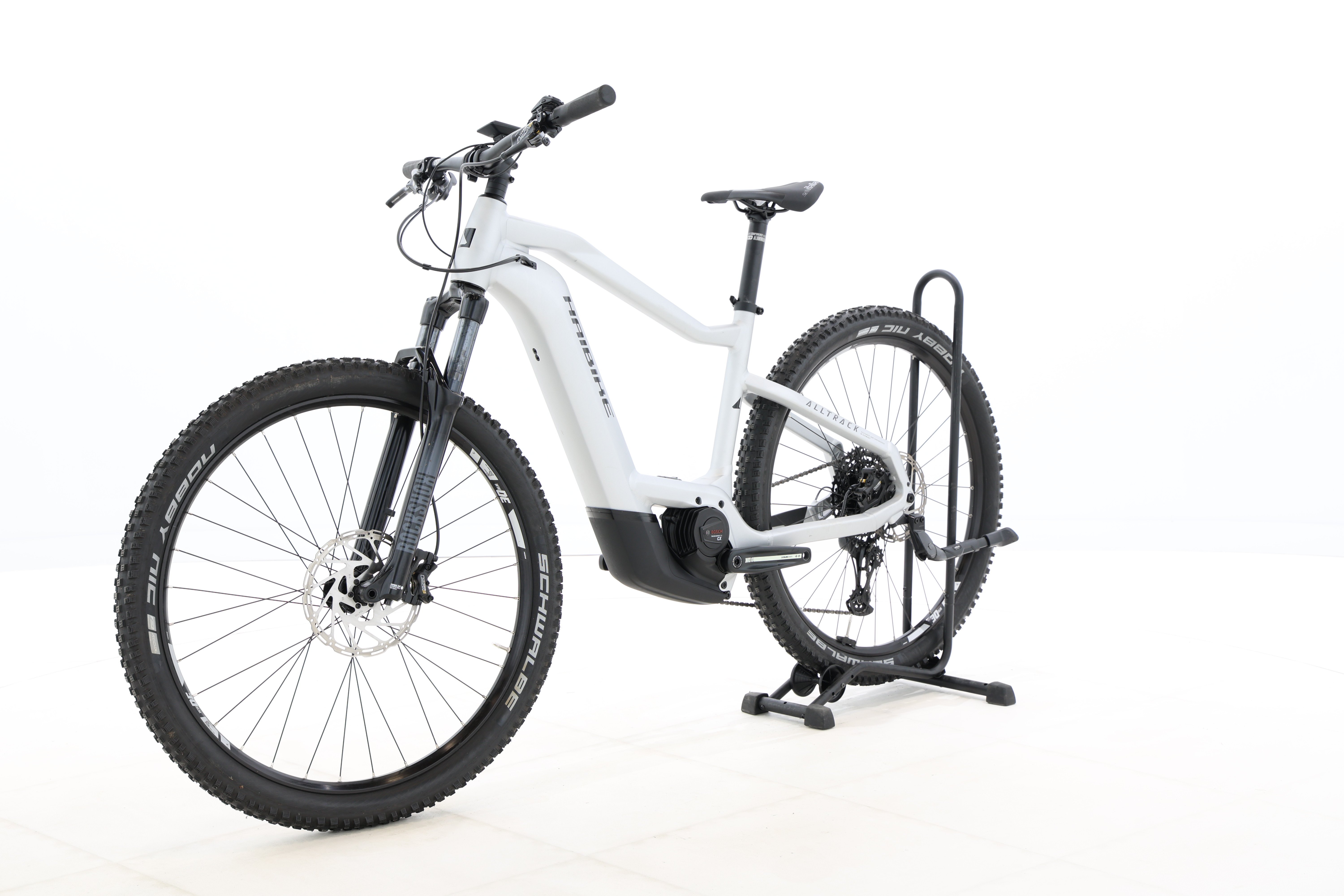 daacd42e-f3b9-43d3-976e-a0e51767083f