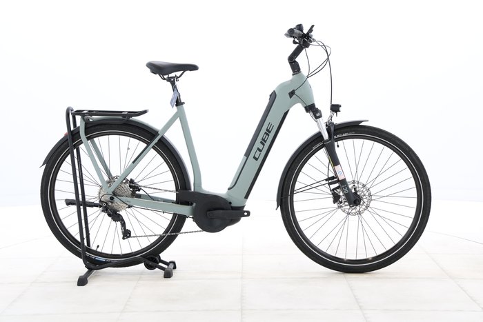 Cube Kathmandu Hybrid One 750 2023