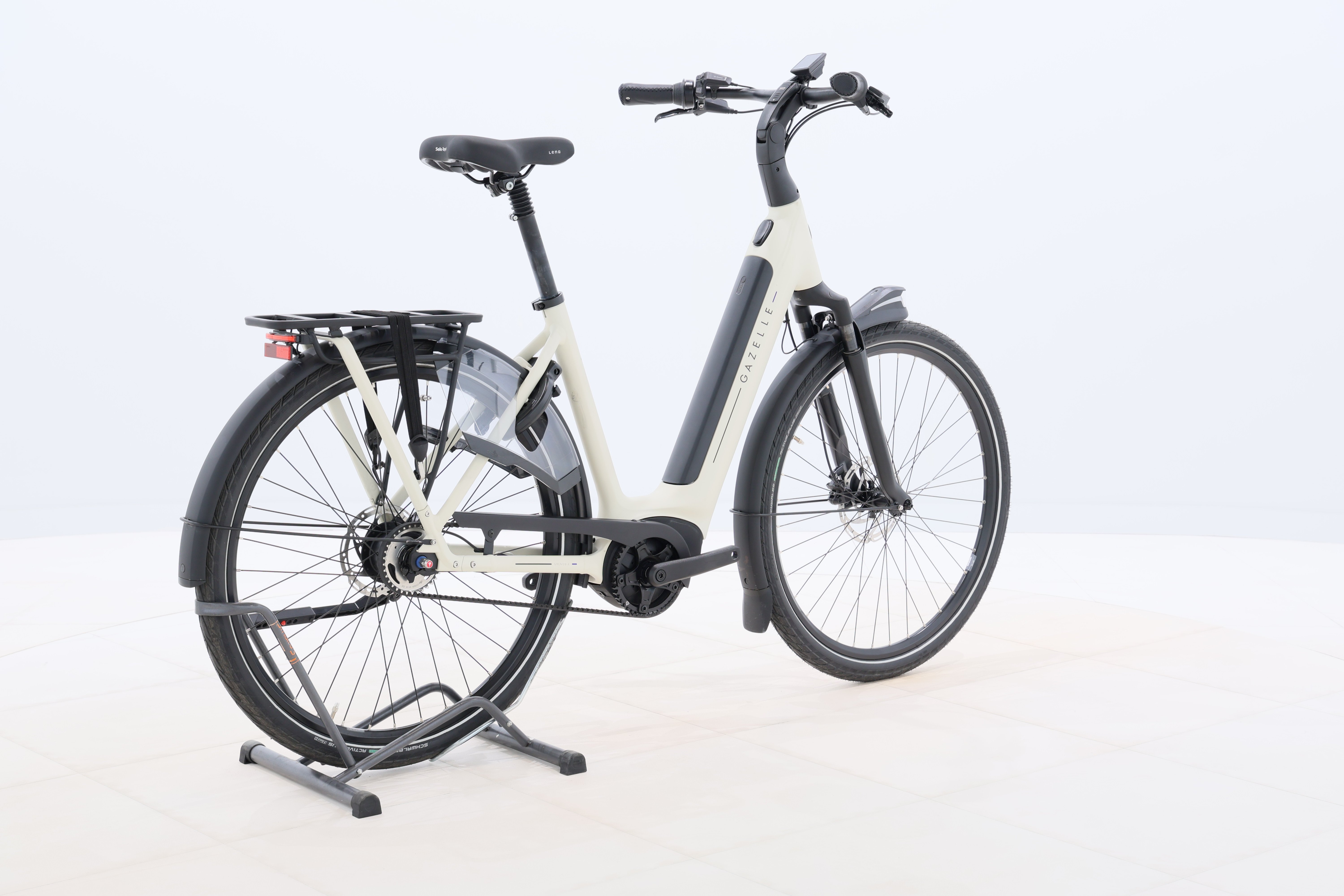 fd806353-e685-4aa1-bb16-06012051c04e