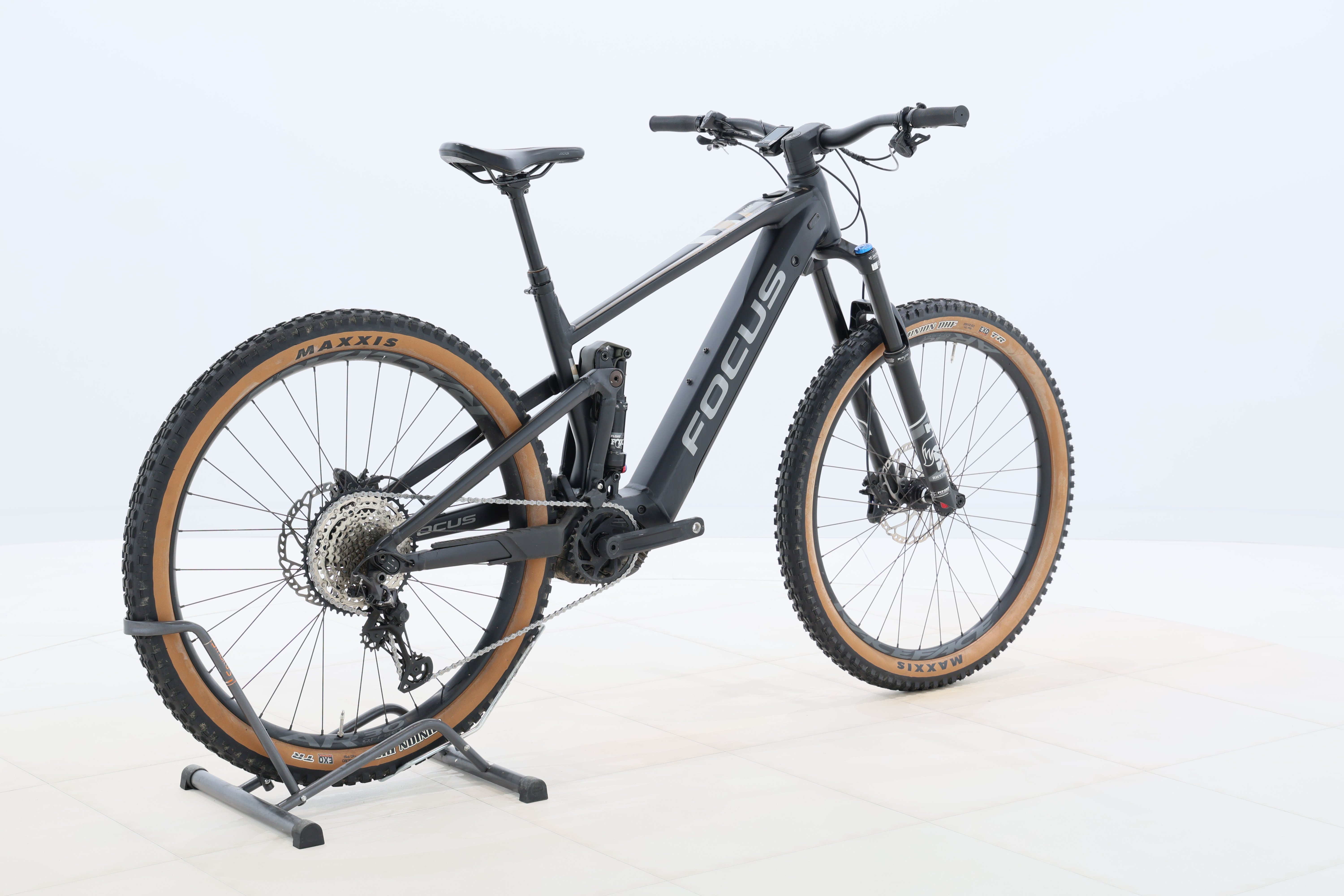 f5b37731-8bd8-4243-8ac0-b55290f0e0b9