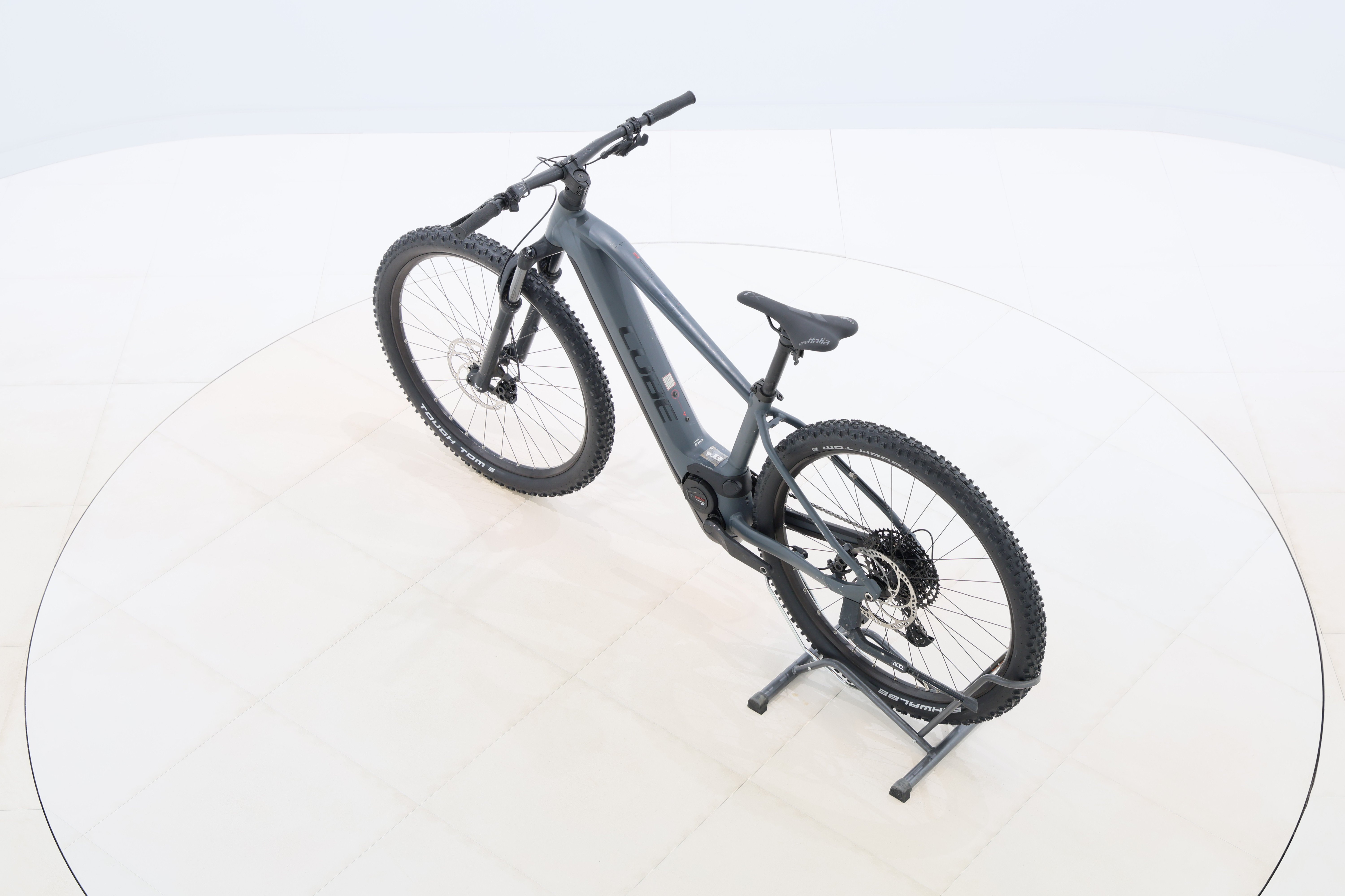 8fe2e62e-b5c2-4307-b1a0-cc4369aae25f