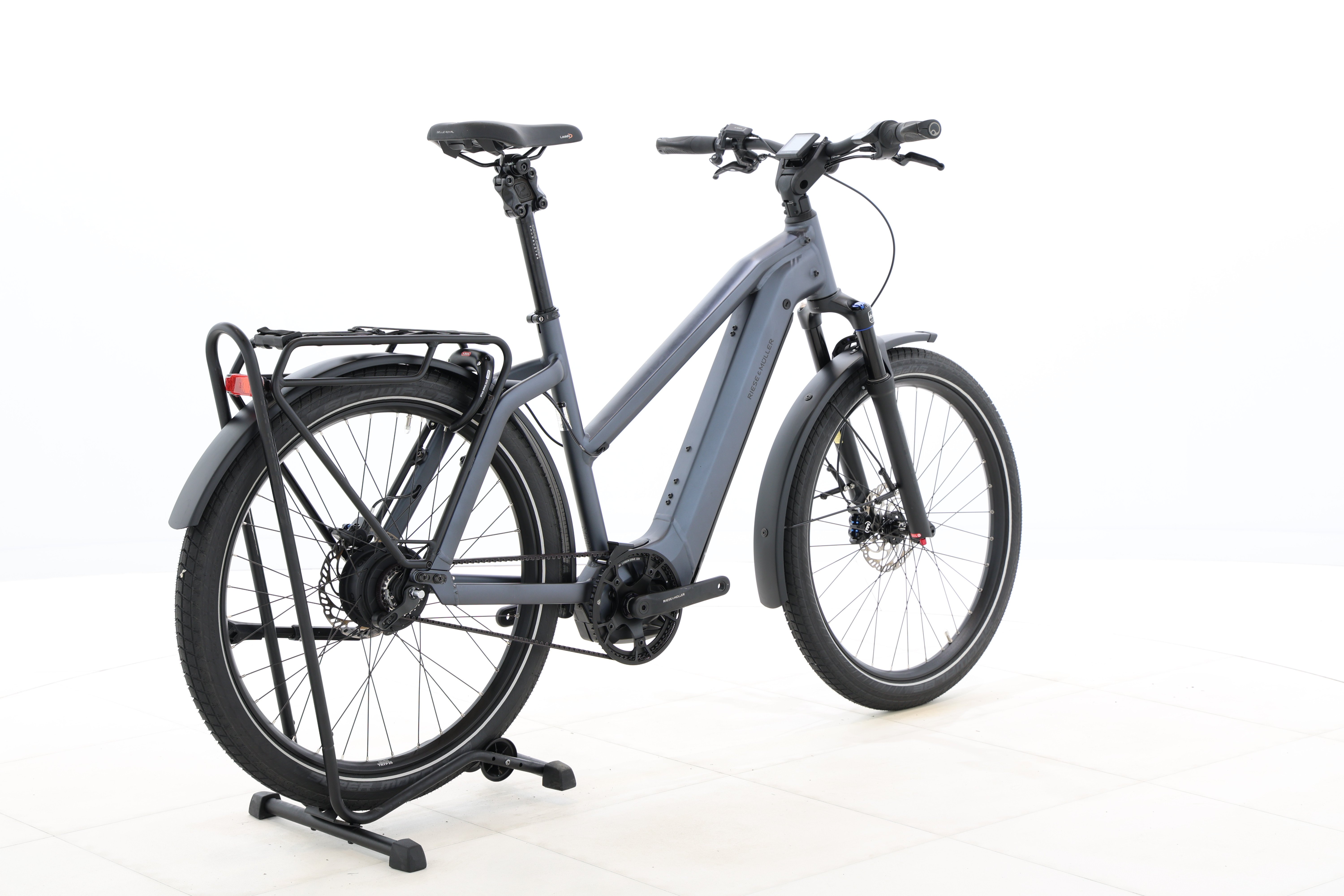 4d39c795-b96d-4eef-8735-e2e86e913ea1