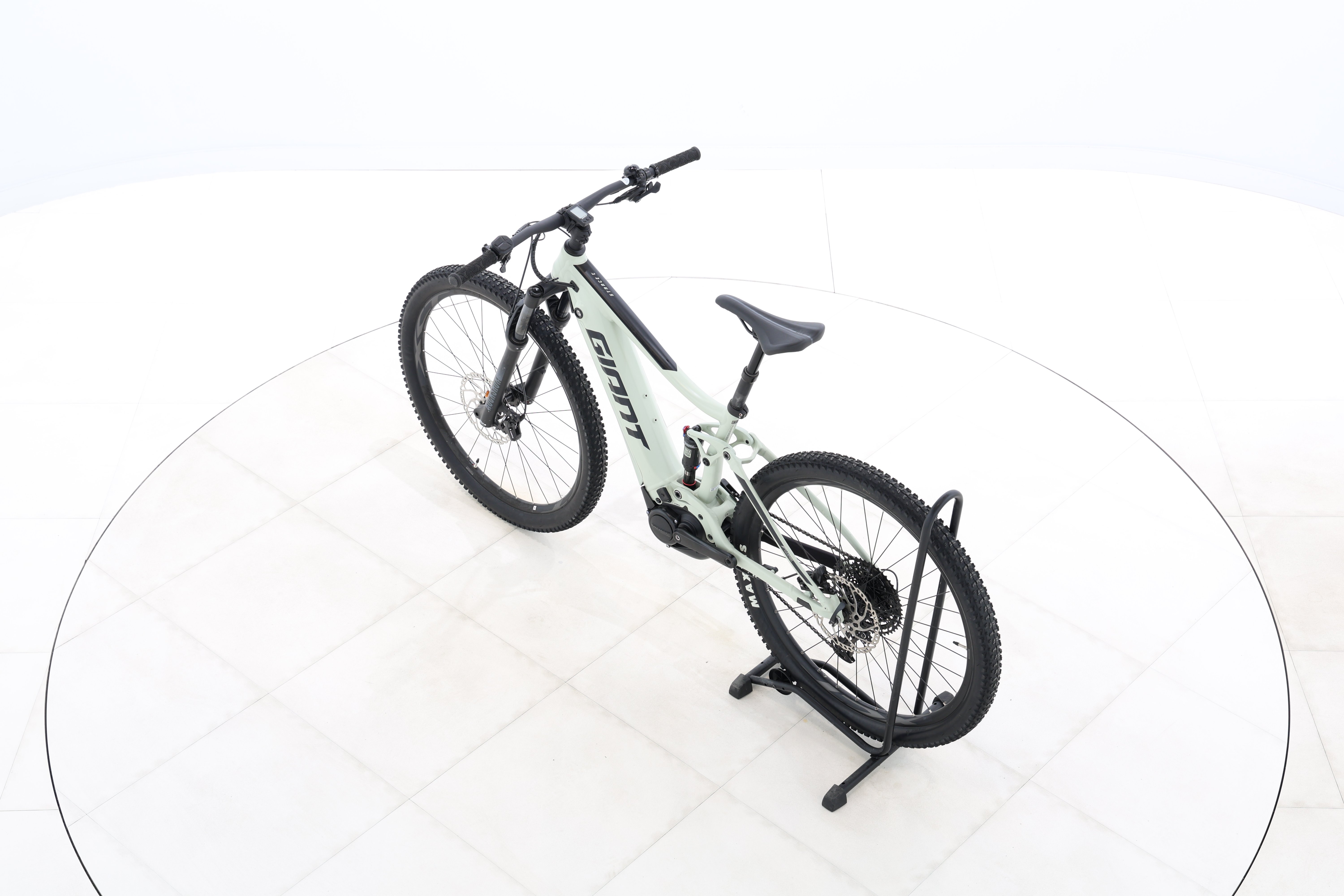 6cc88857-60ce-400e-8e0a-17e1a6e042c5