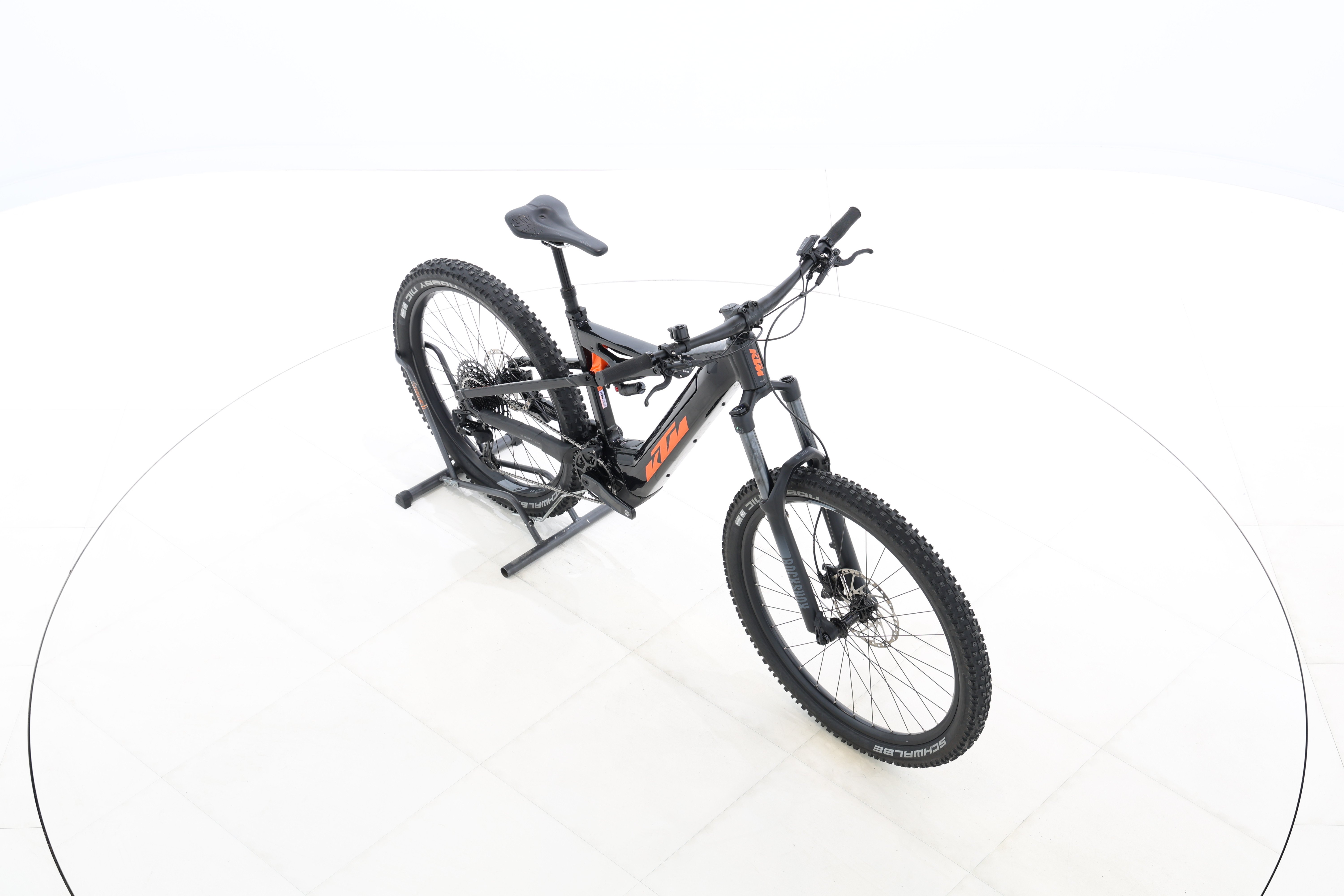 680d952c-bd82-44da-8264-e7a28d3b05b6