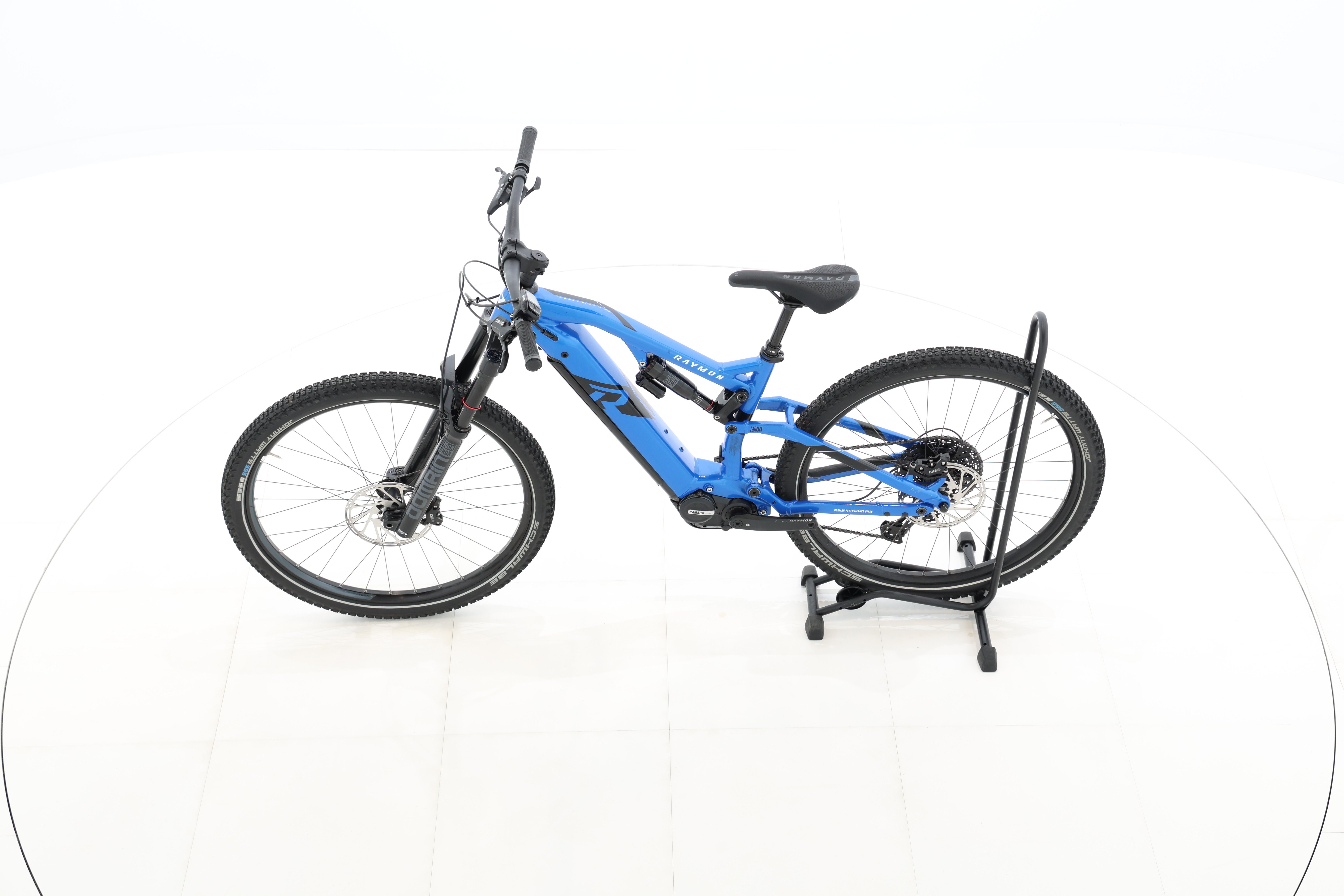 df65eec3-8635-4155-b47f-e588a70d3a38