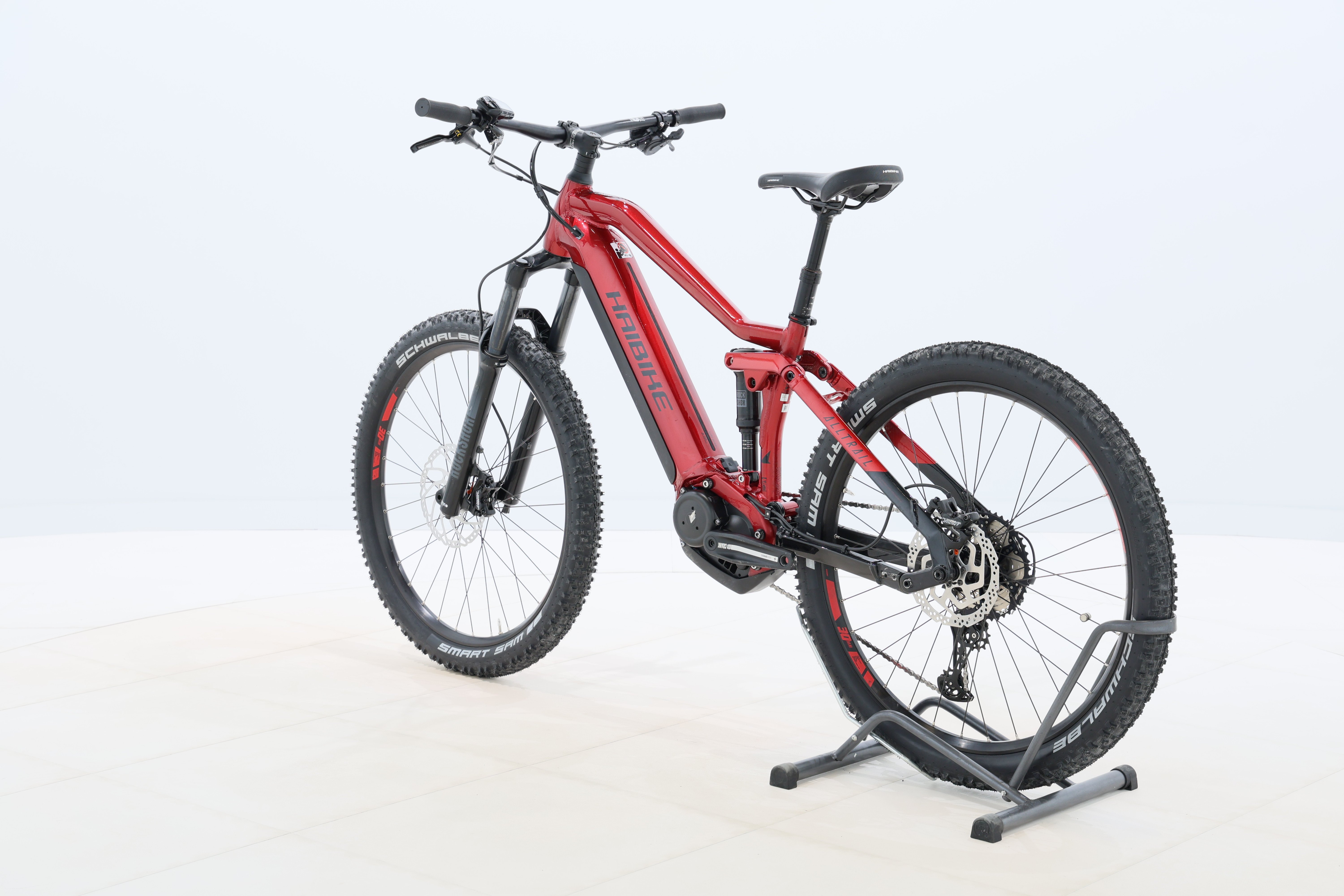 badebf2b-3bef-40c0-a8fb-8b50123f4b79