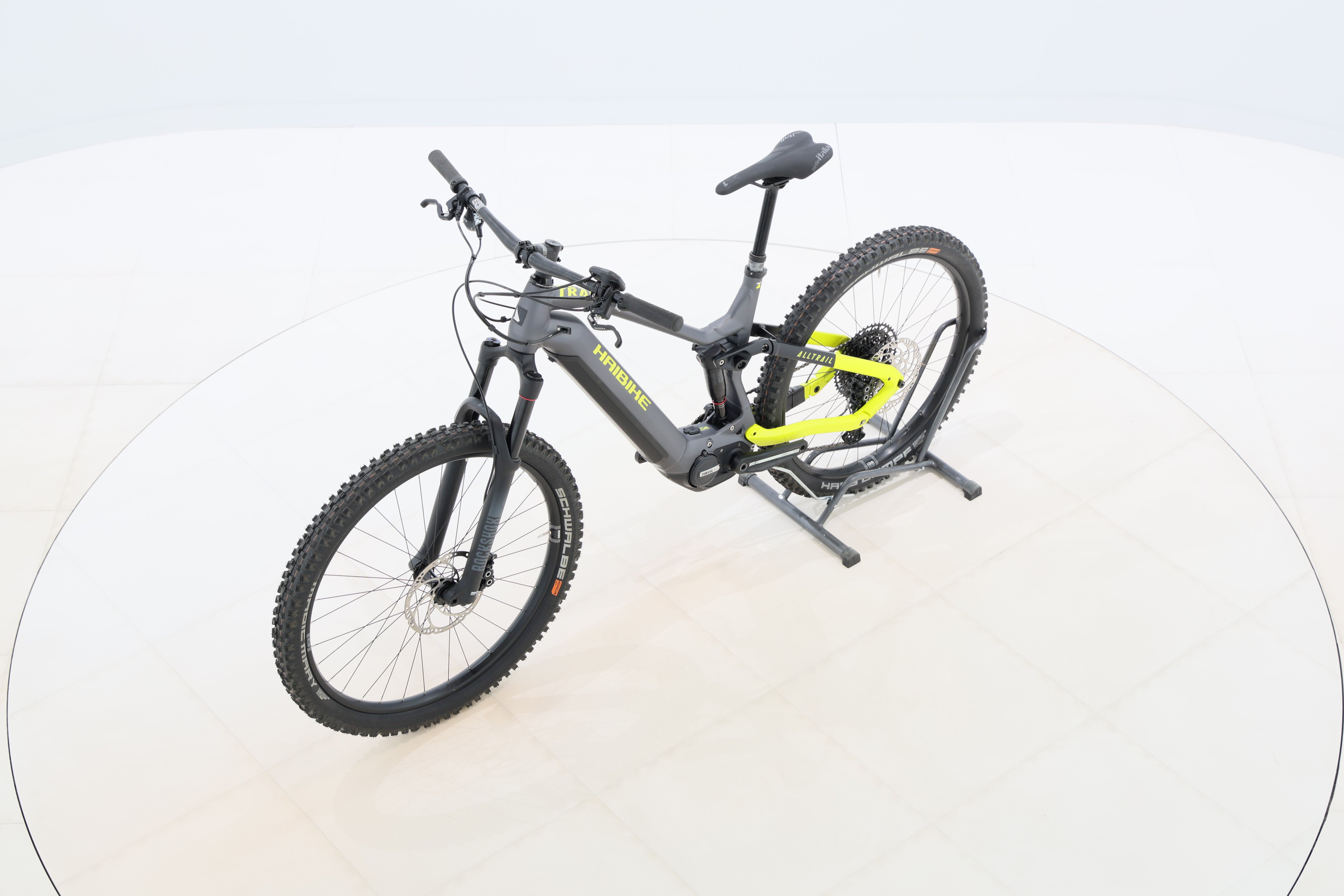 450b1831-f940-4237-b6d2-ba920a7a2512