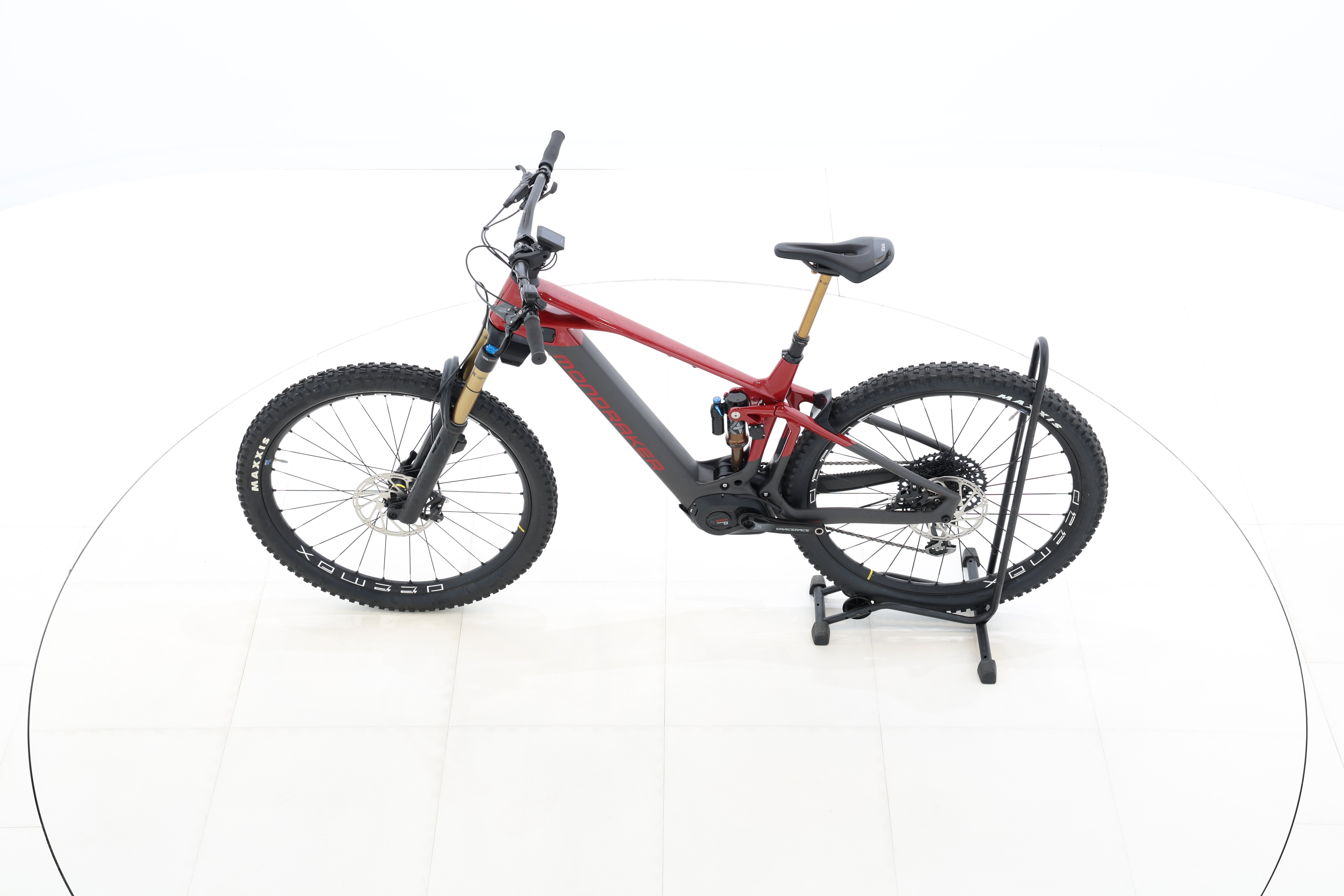 a67abd27-7396-4ae1-9d7c-30c91fdd0d3f