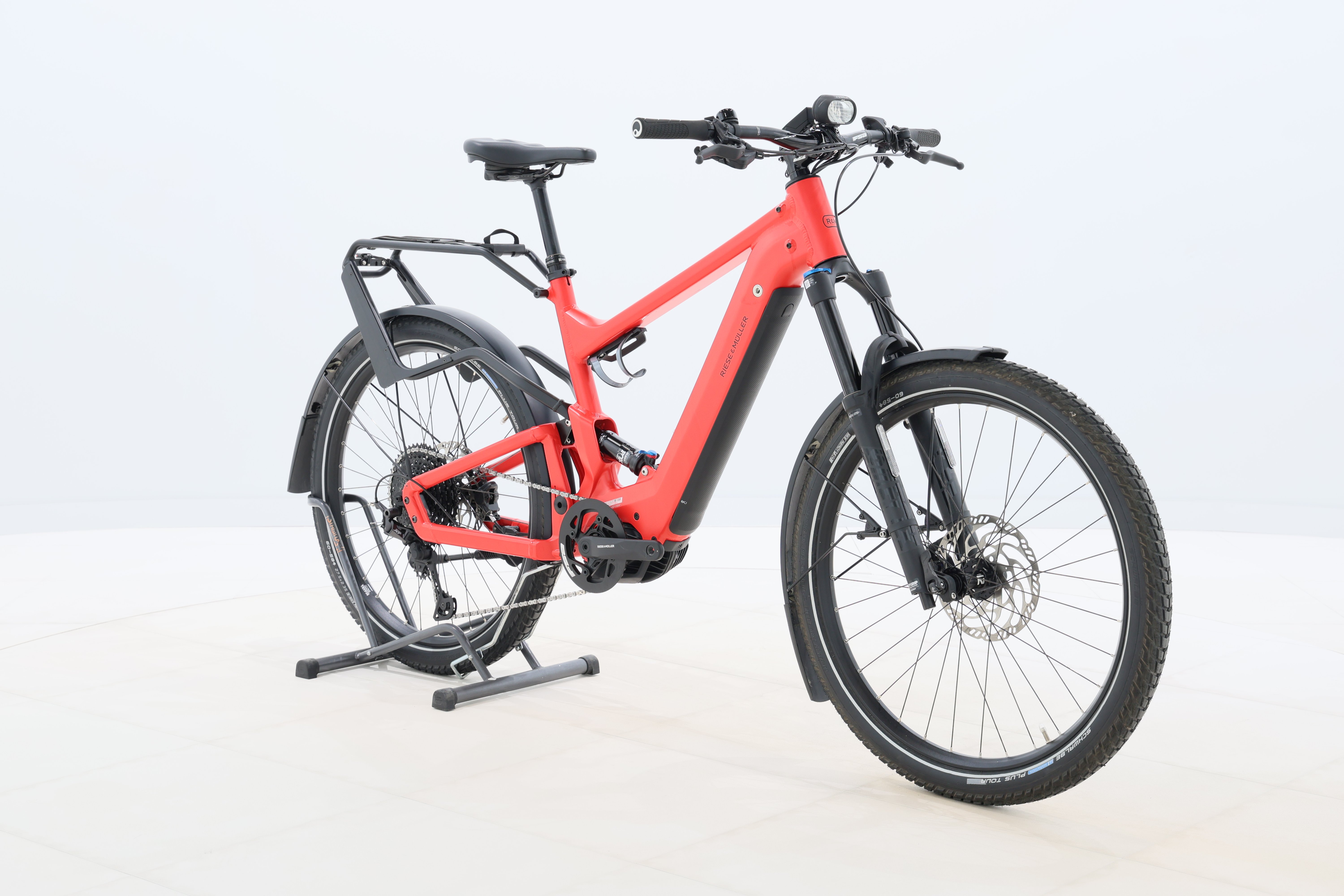 d8a6e47f-d171-460a-9833-5bd24f34b721