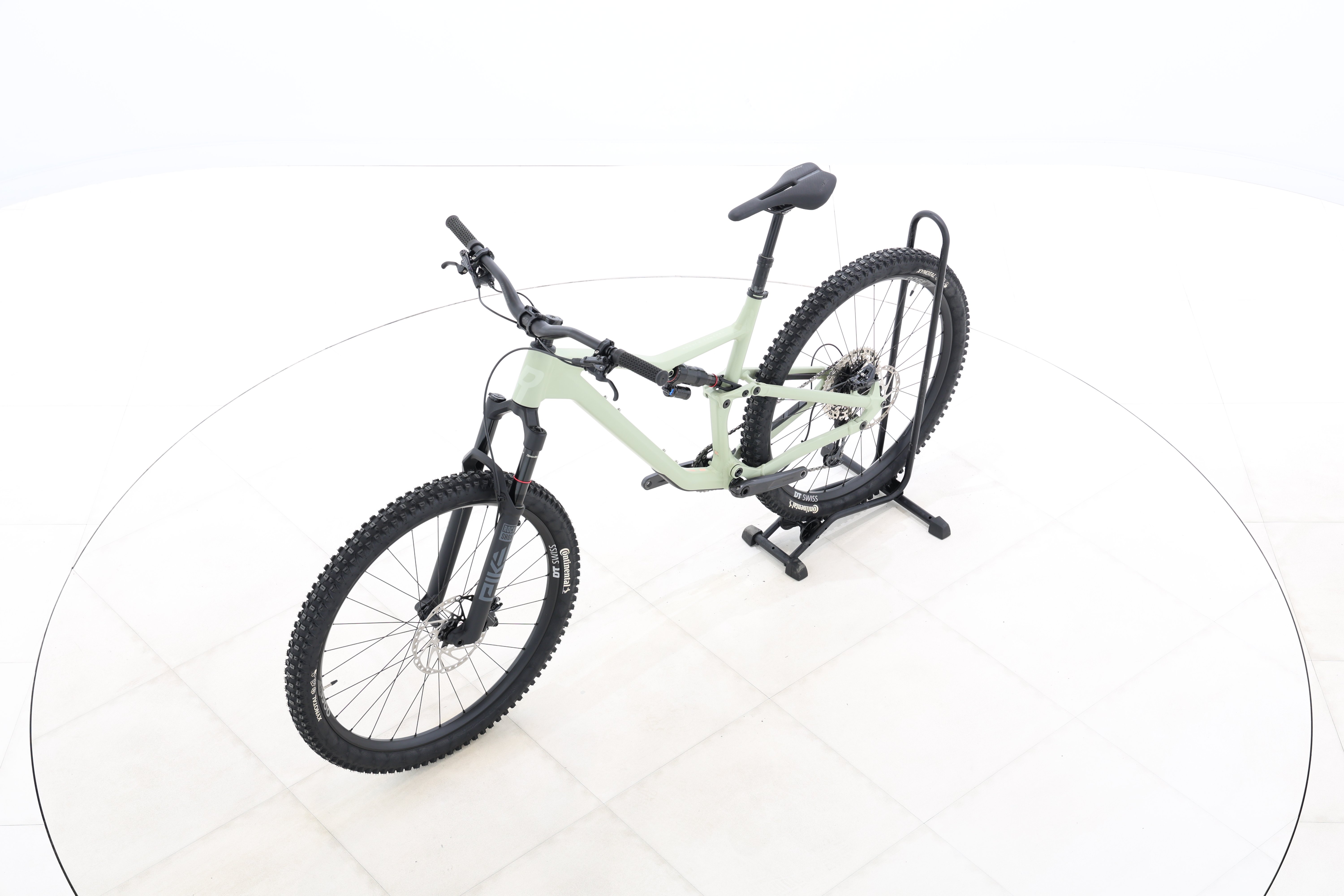 c57340e5-944d-406a-90d7-52ba019361dc