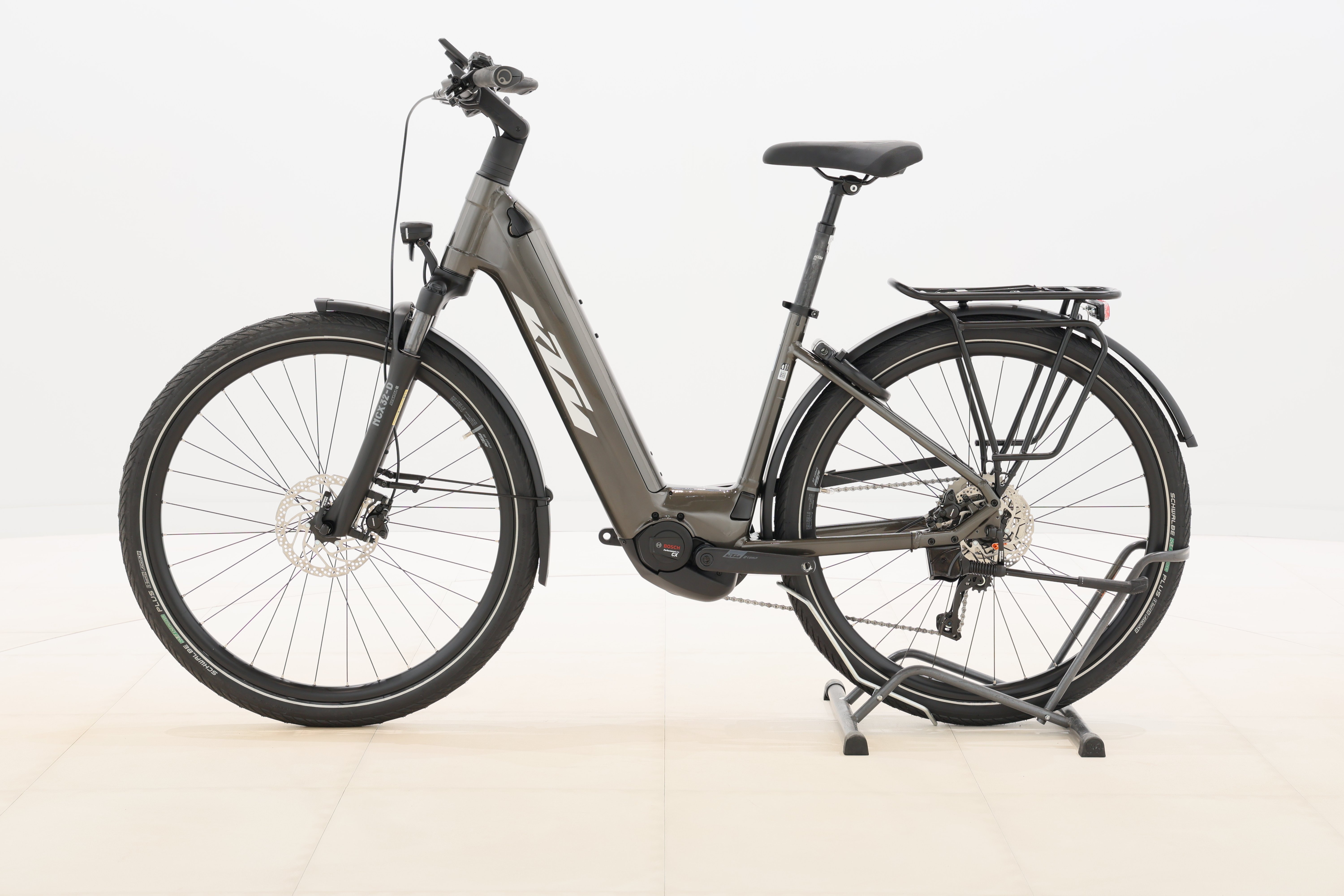 fd003936-3885-49c9-9dbb-e796ab58d81f