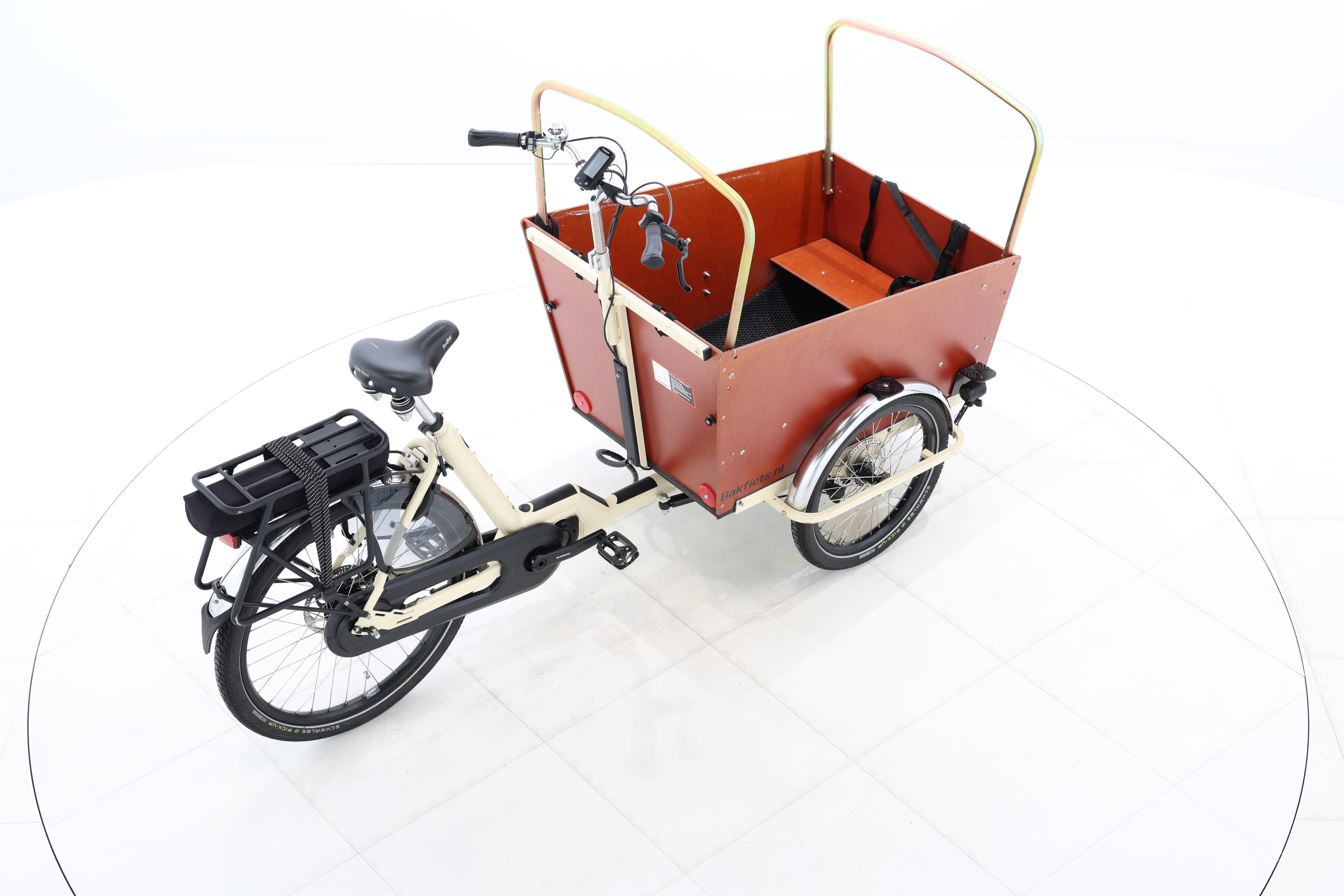 b6e64f68-e35b-4ebc-90ca-7851966854ed