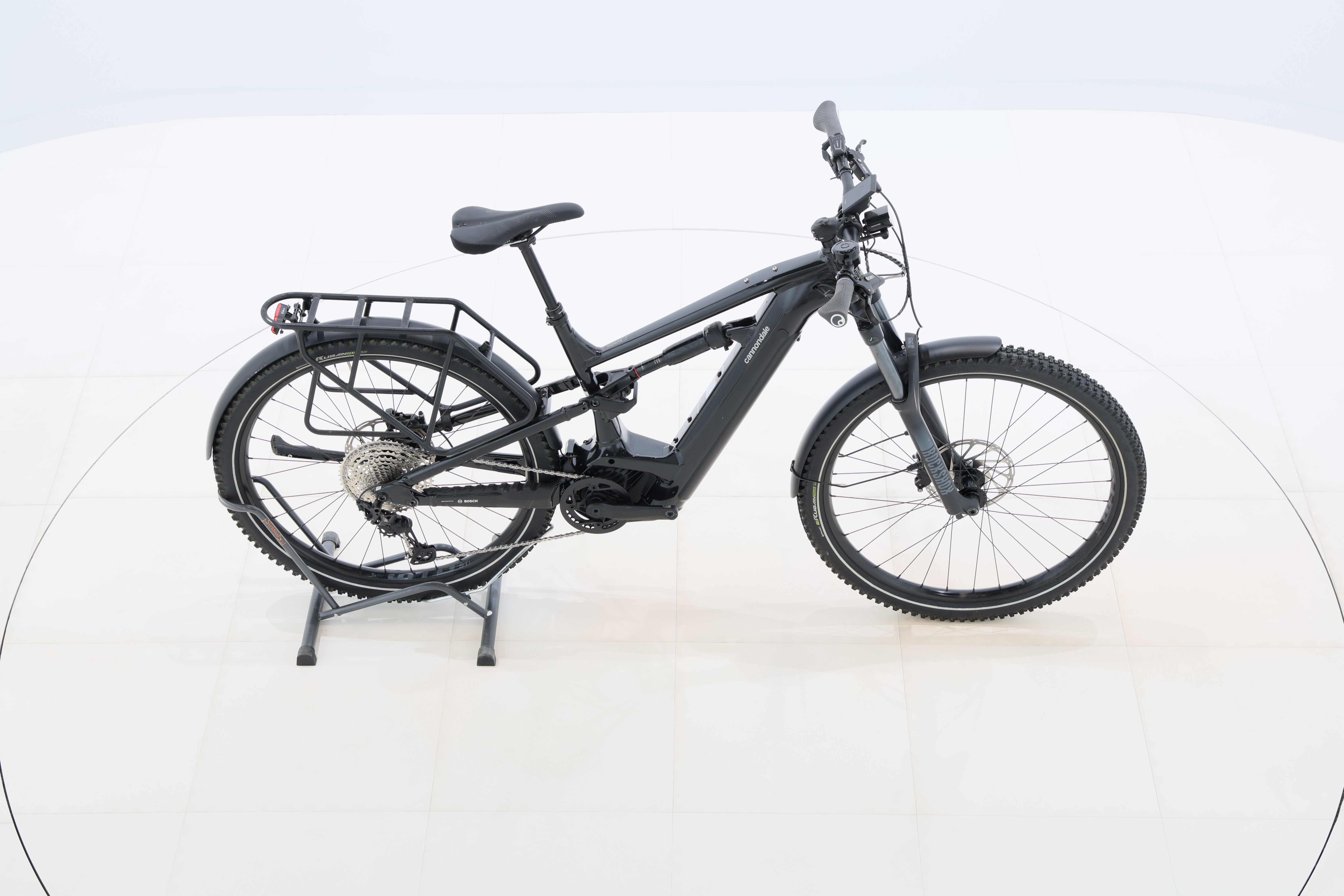 1638dc9b-9879-43c6-a89d-dab60c03b0e9