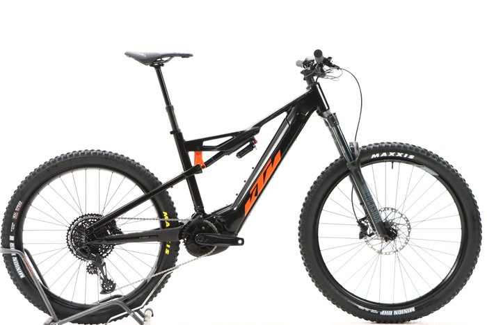 KTM MACINA KAPOHO 7973 2022
