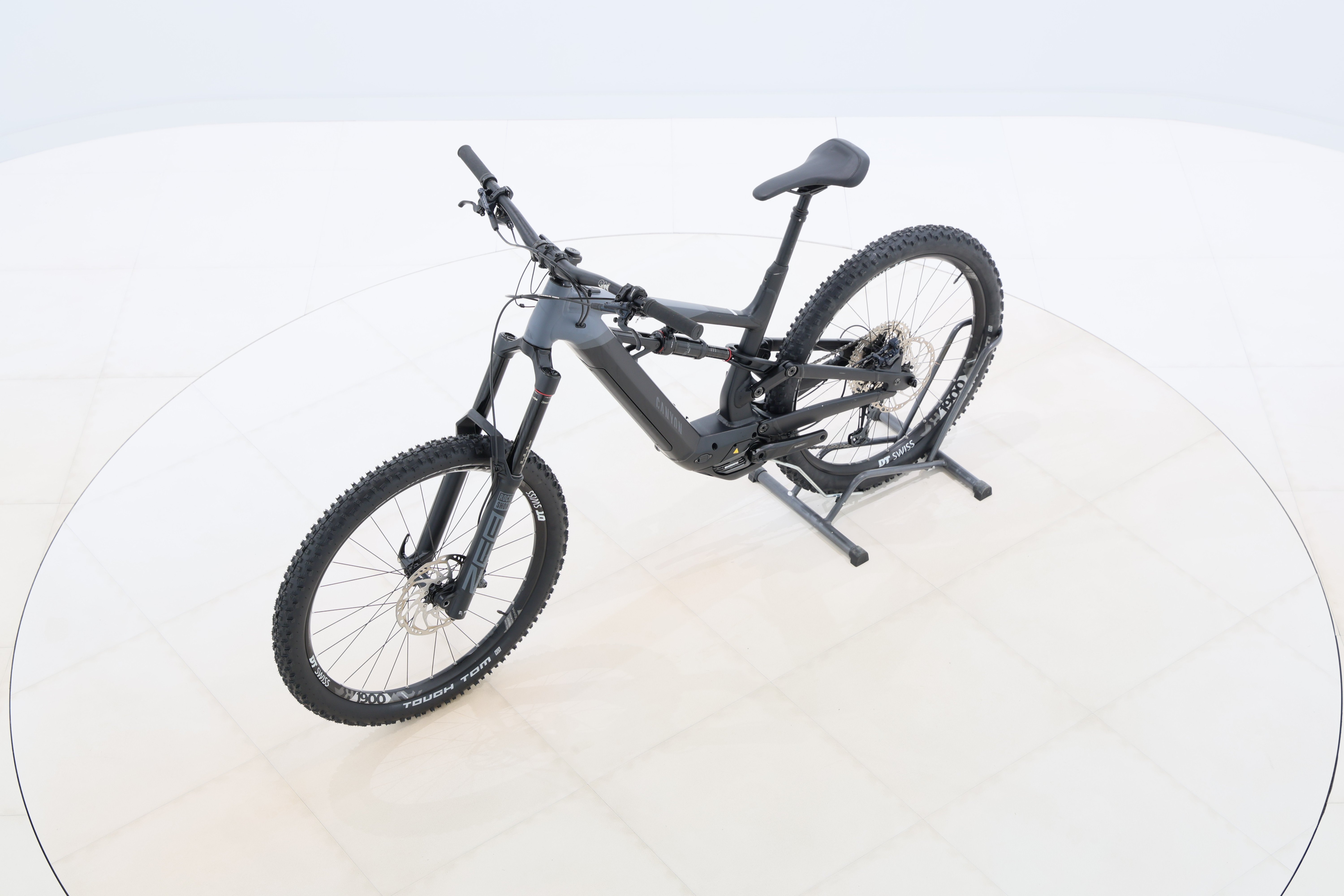 16dbec28-5b73-41fb-9316-921e46f752c4