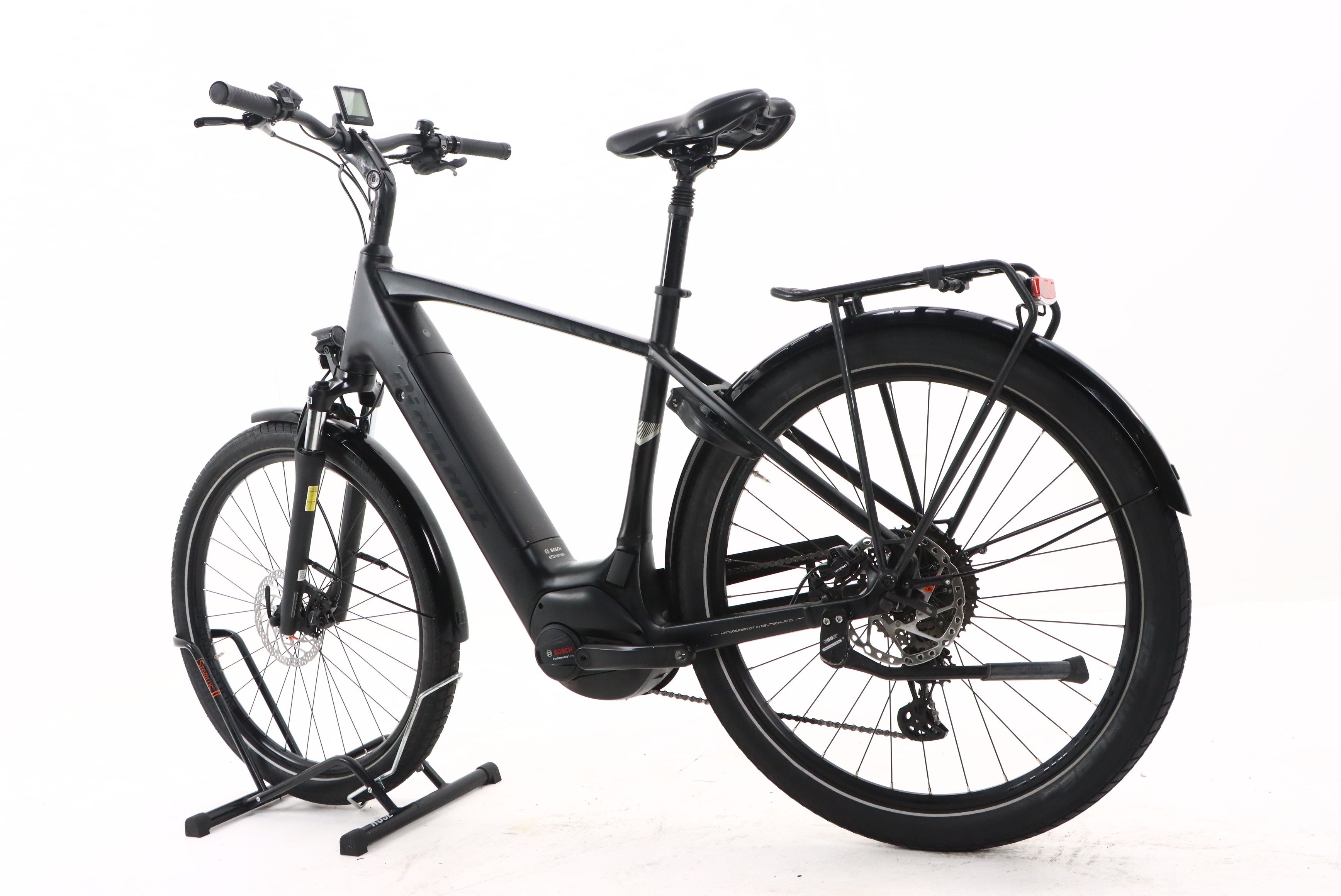 0cc93c62-276b-421e-bf41-65c8ccf4b8da