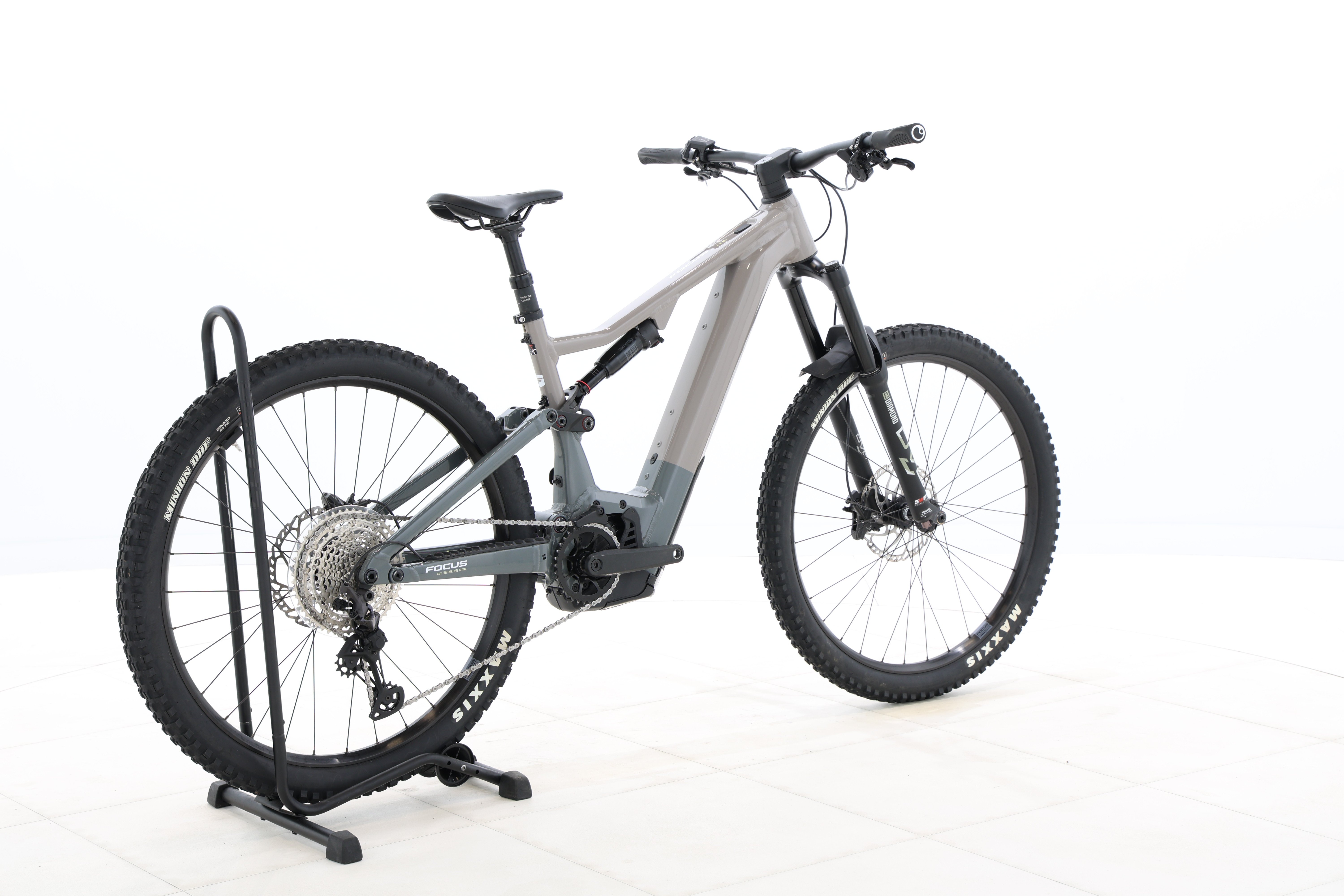 9a712780-b6a8-4b8f-a067-adbb9adf8f22