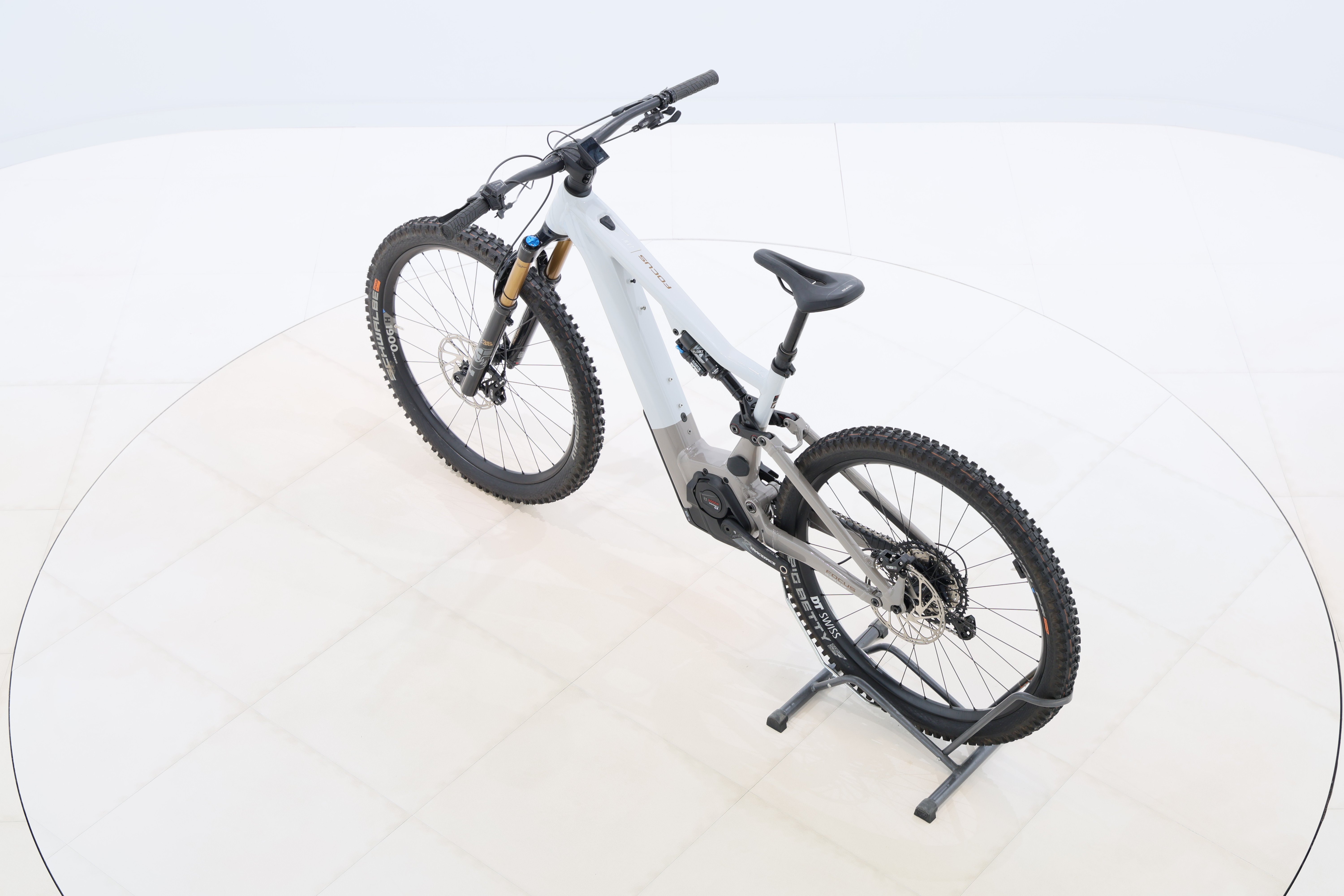 1e4a7676-1446-4c5e-9515-3c89a1aa434a