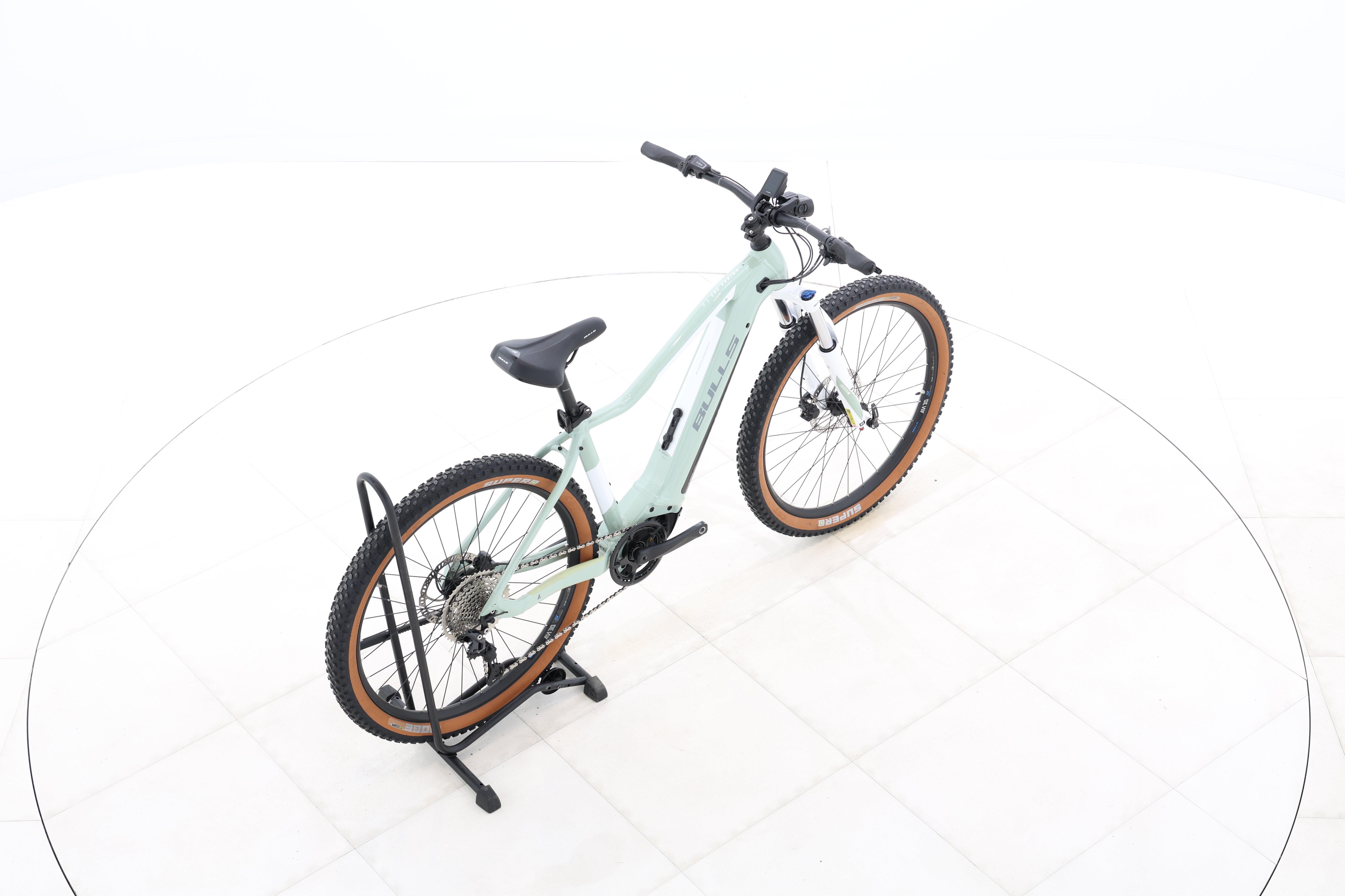 a0131431-d4af-43fc-95b9-93d72fa5f30d