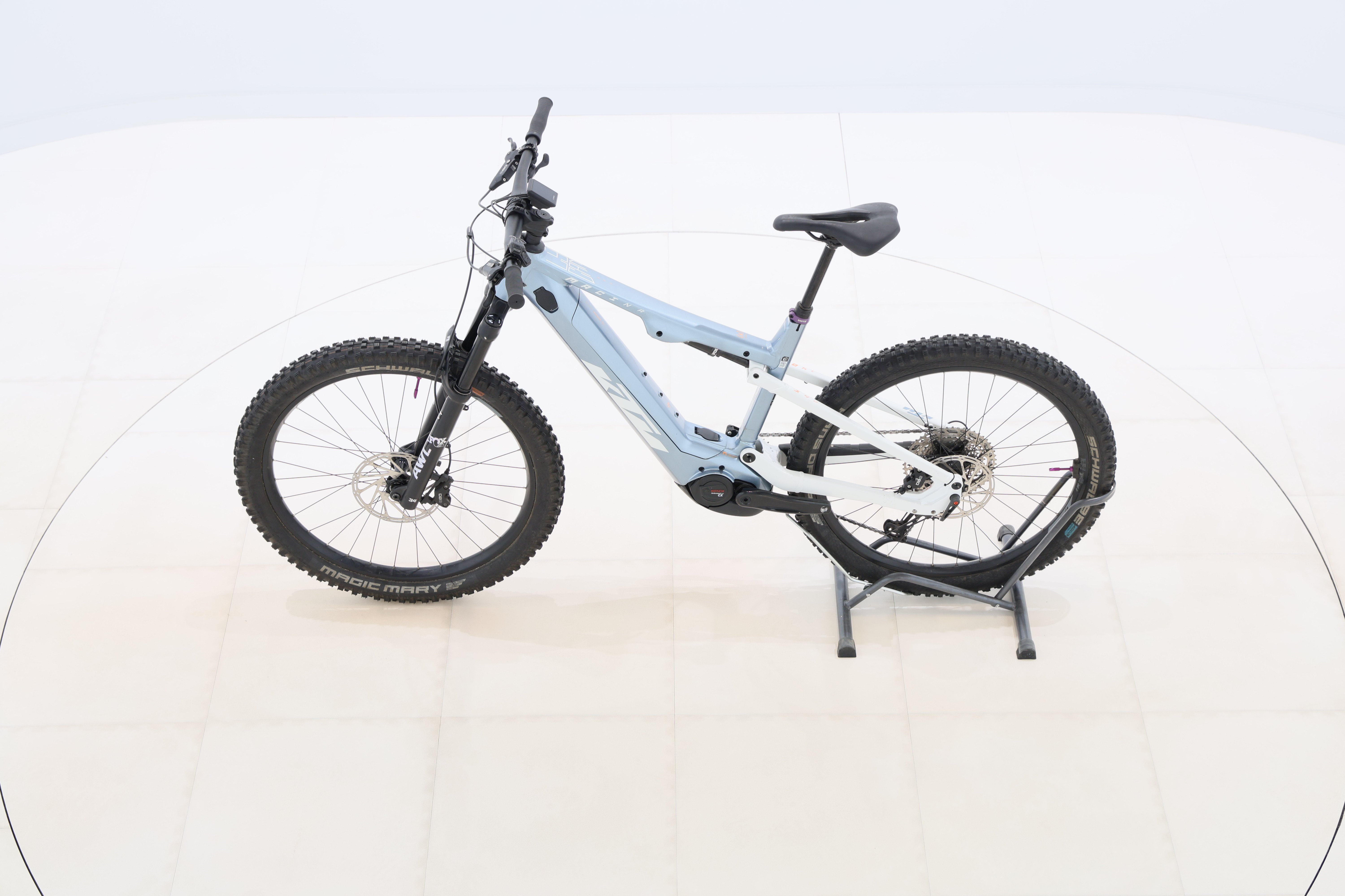 b8114300-e97a-4910-bfc7-eea3183ef822