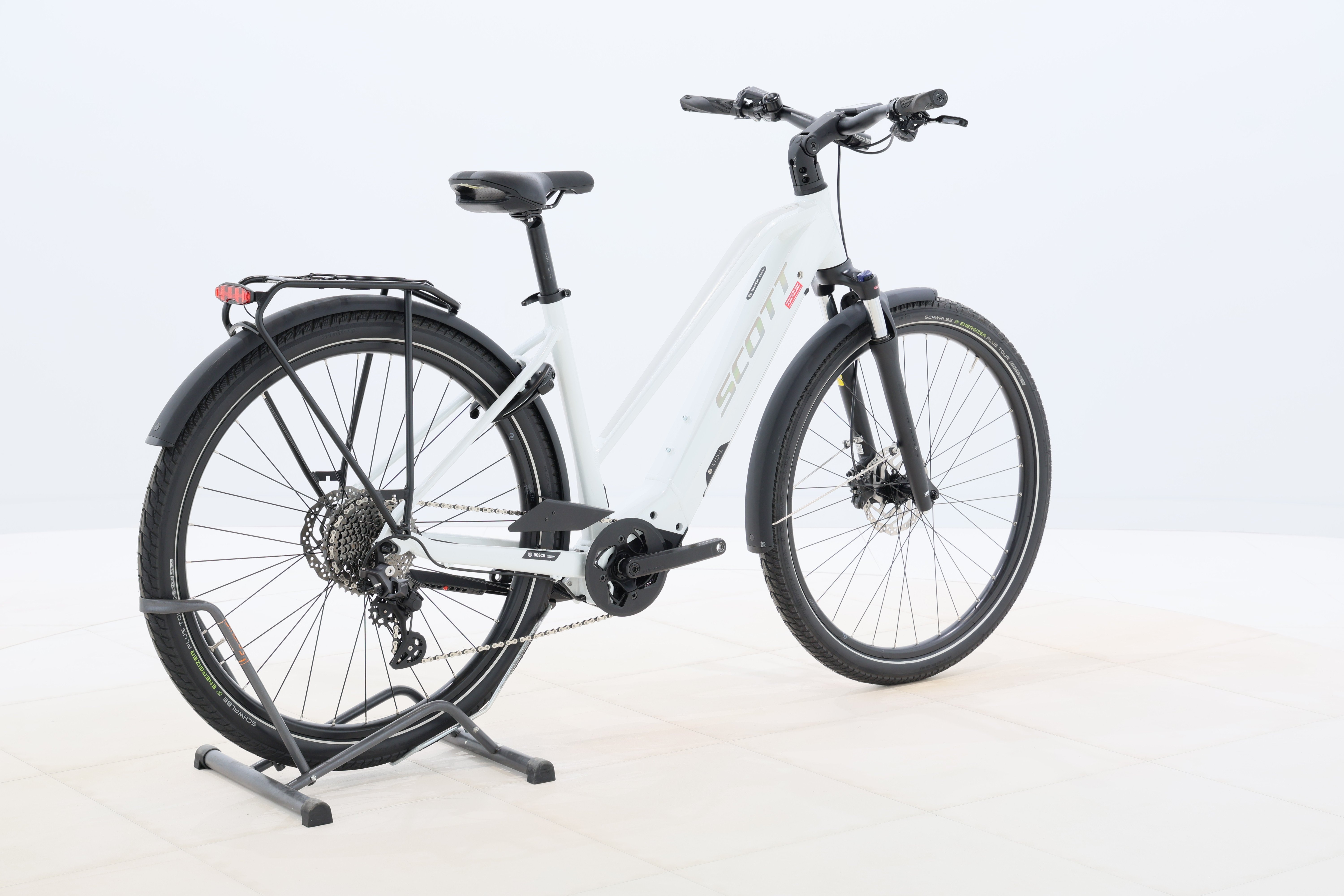 19f2445c-3fb3-483b-b620-e10f8cf2f41e