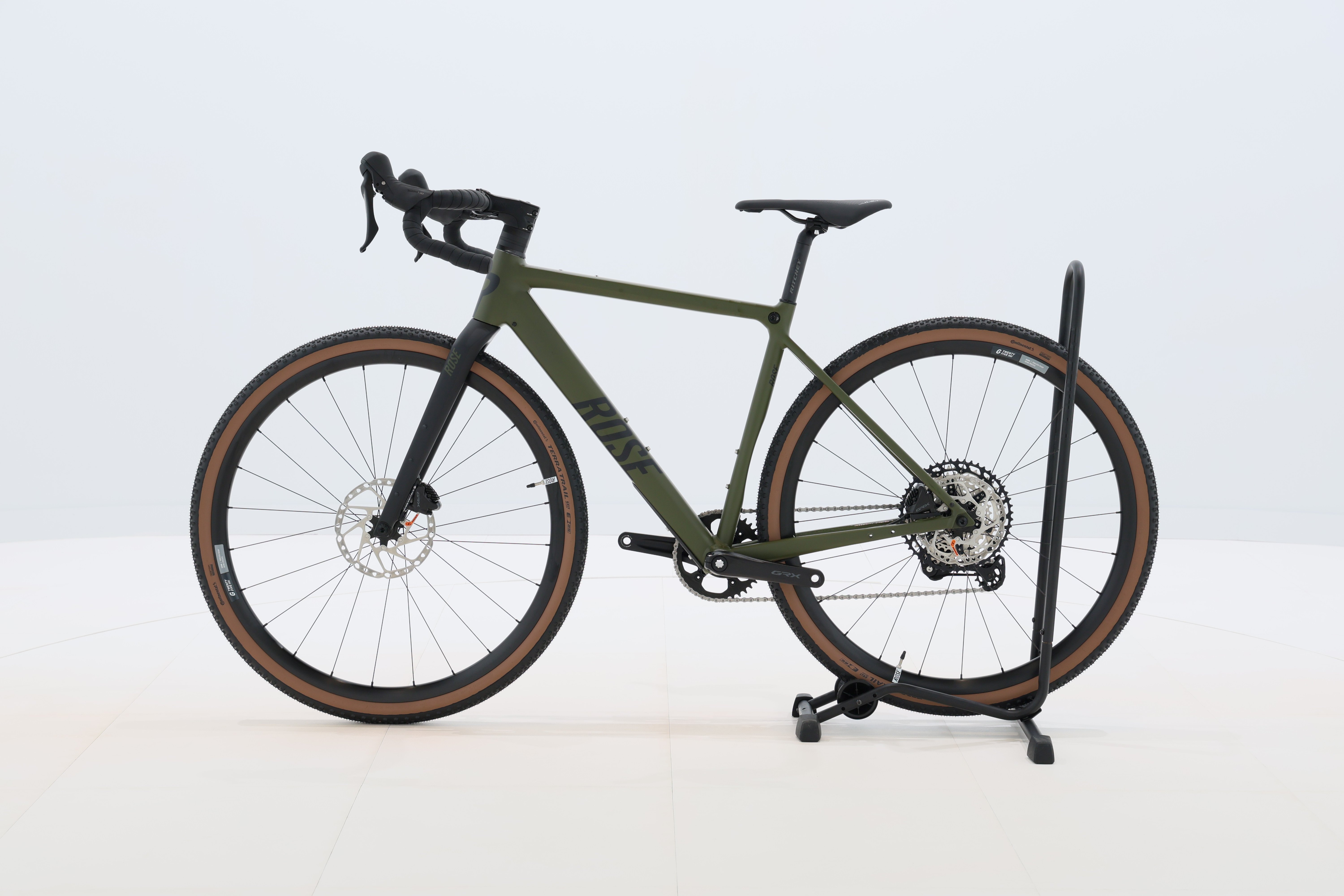 a5d34b03-5b6a-4aa6-a9c0-25b9dd5b7c1a