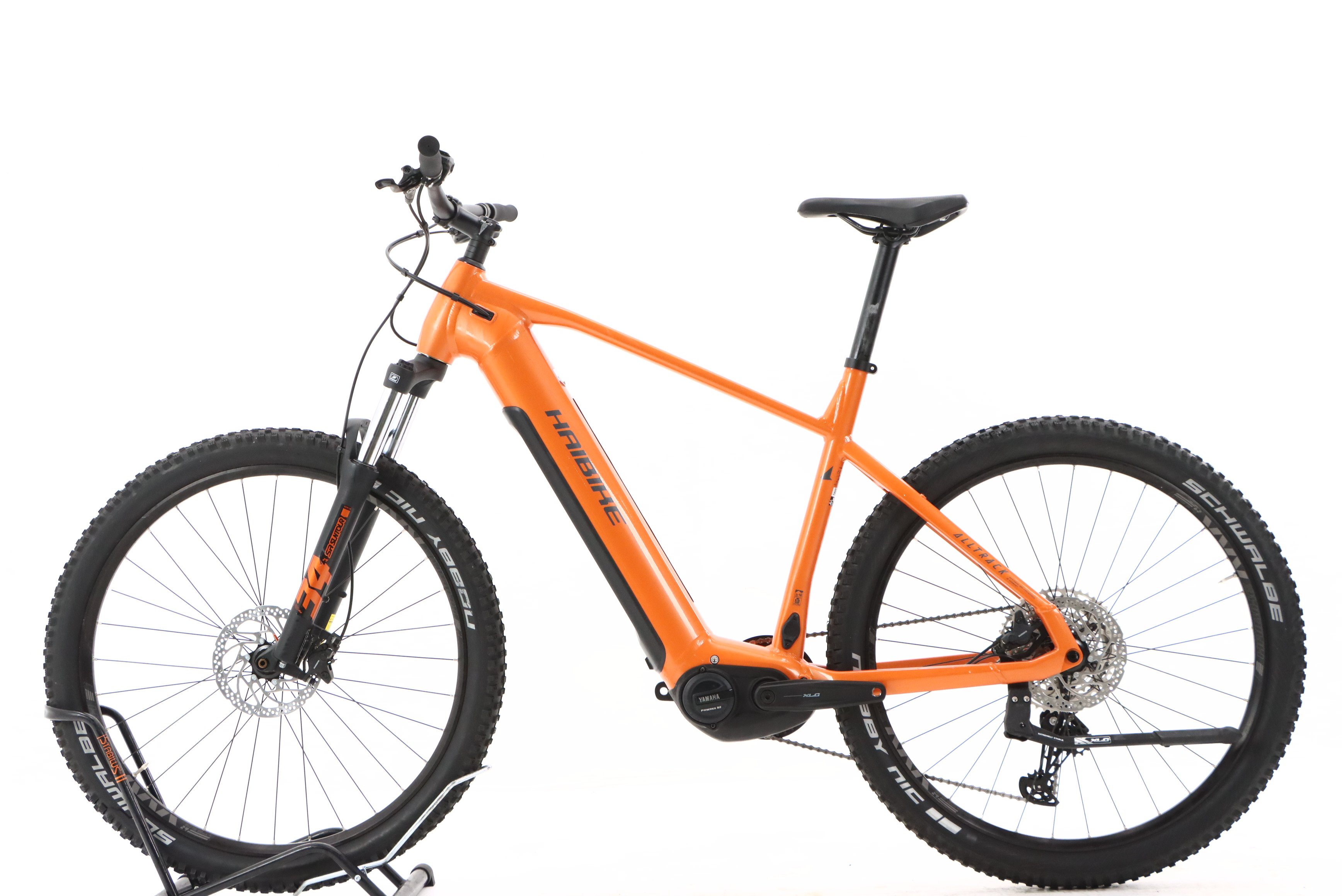 e688356b-89d8-433d-8bc6-89eb3898681b