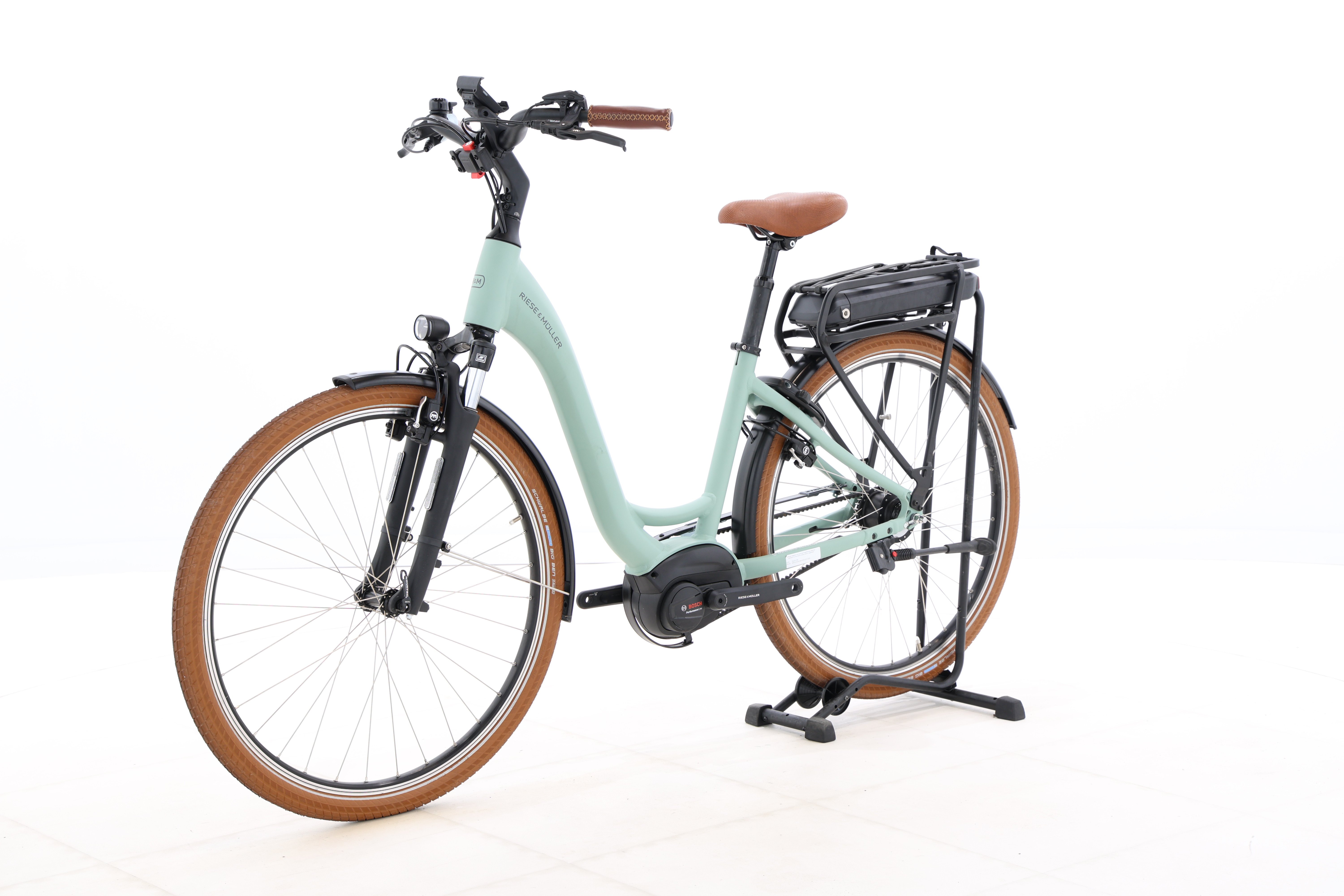 23e0f3ce-1bc2-4d2e-b737-3b75bbca93c3