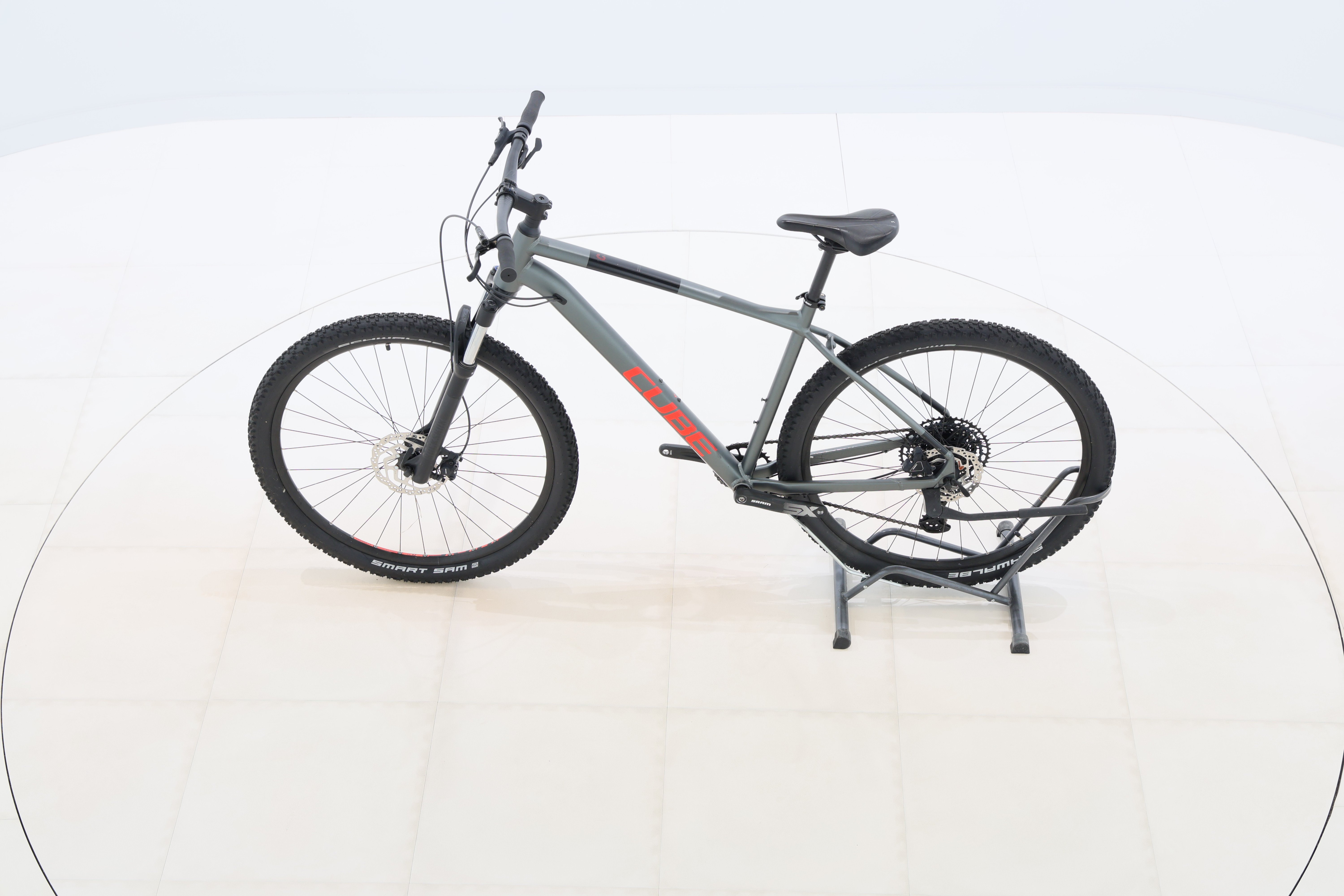 7d775cd9-78eb-46c0-bb7e-3c1fffc571ec