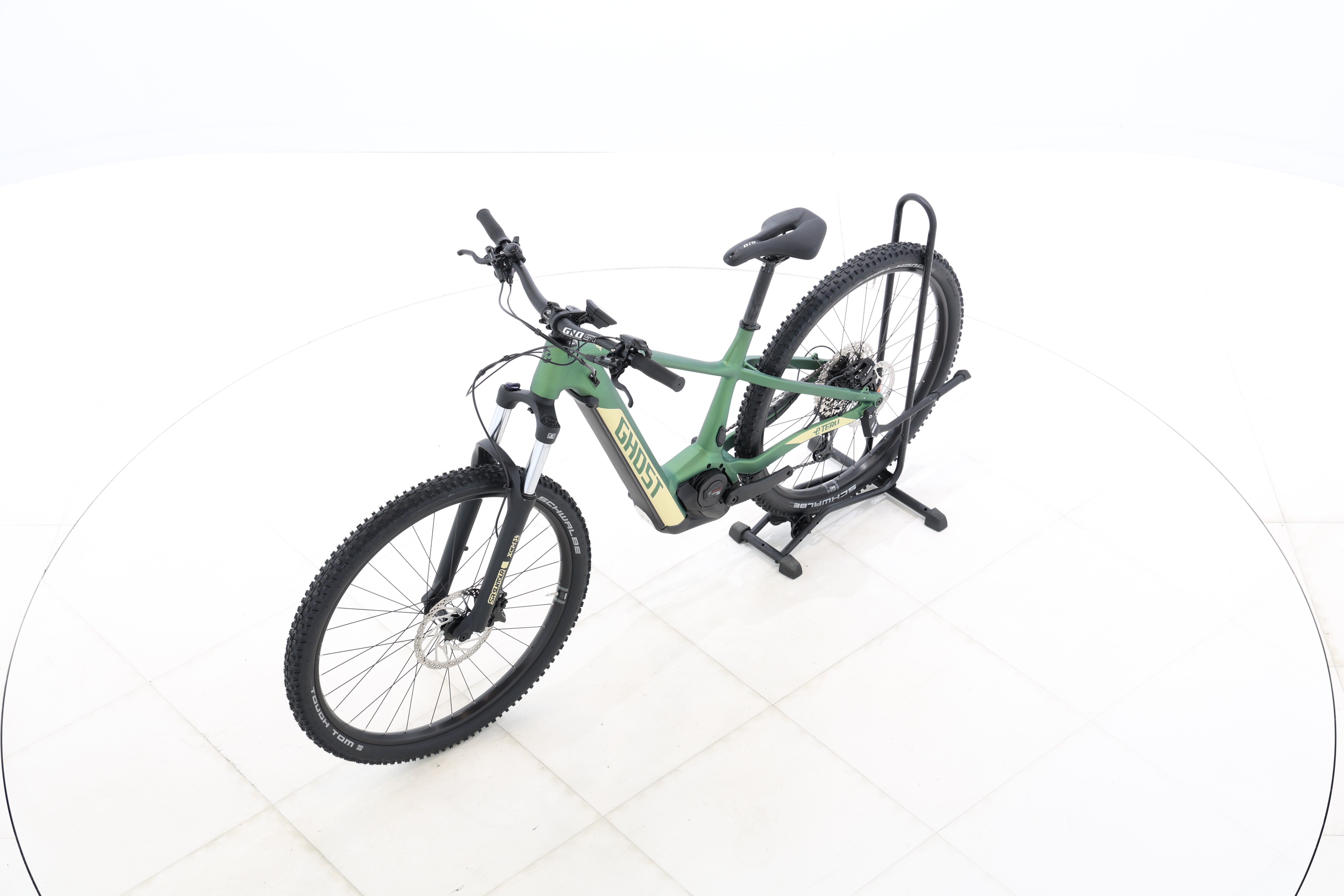 e0e1fcfc-f798-4c18-92d5-a8d7f9446b87