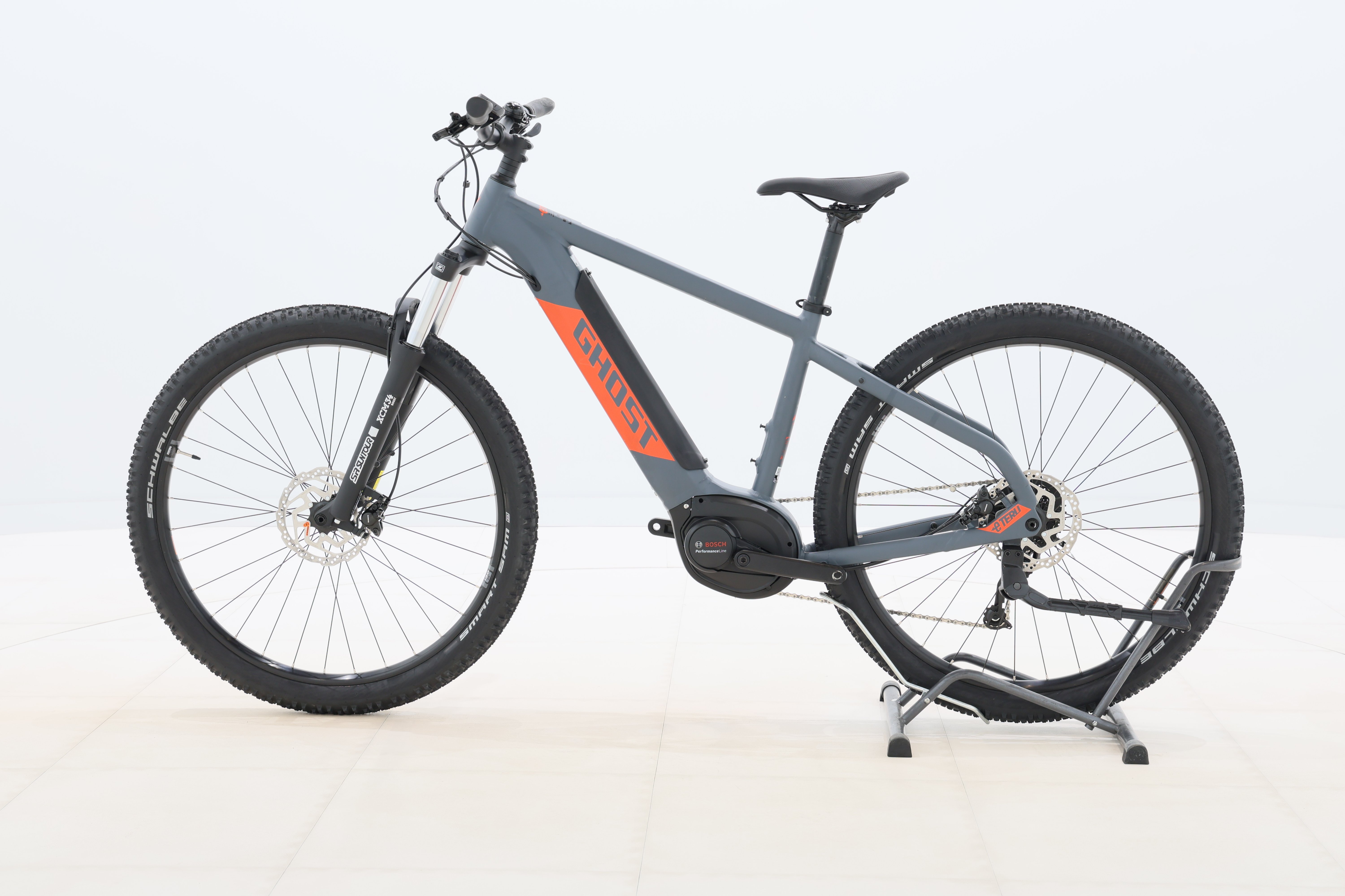 d7732081-803f-40f2-b40f-657cbf45dee2