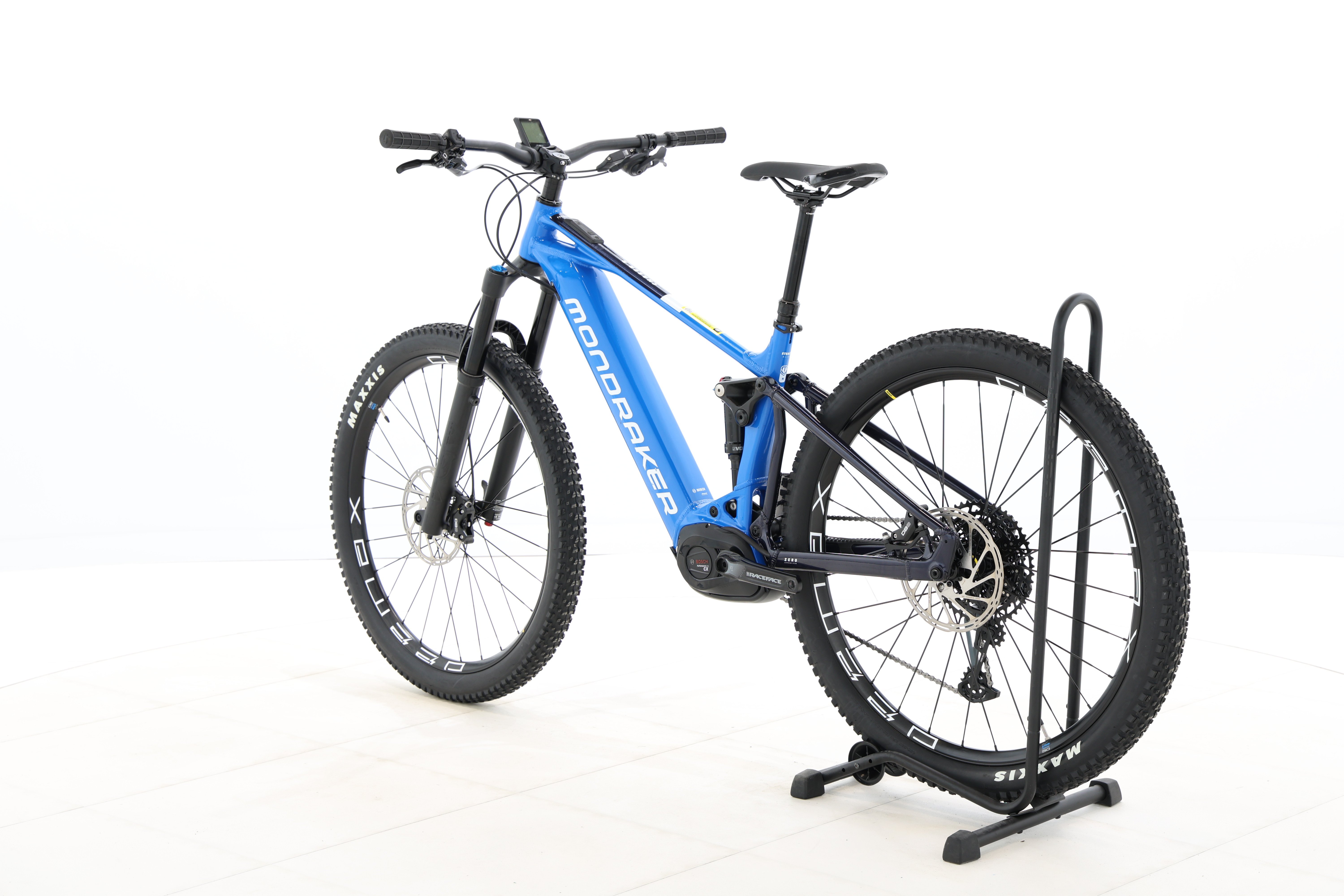 ef2750ff-24d1-44dc-8b53-4ba251b83e50