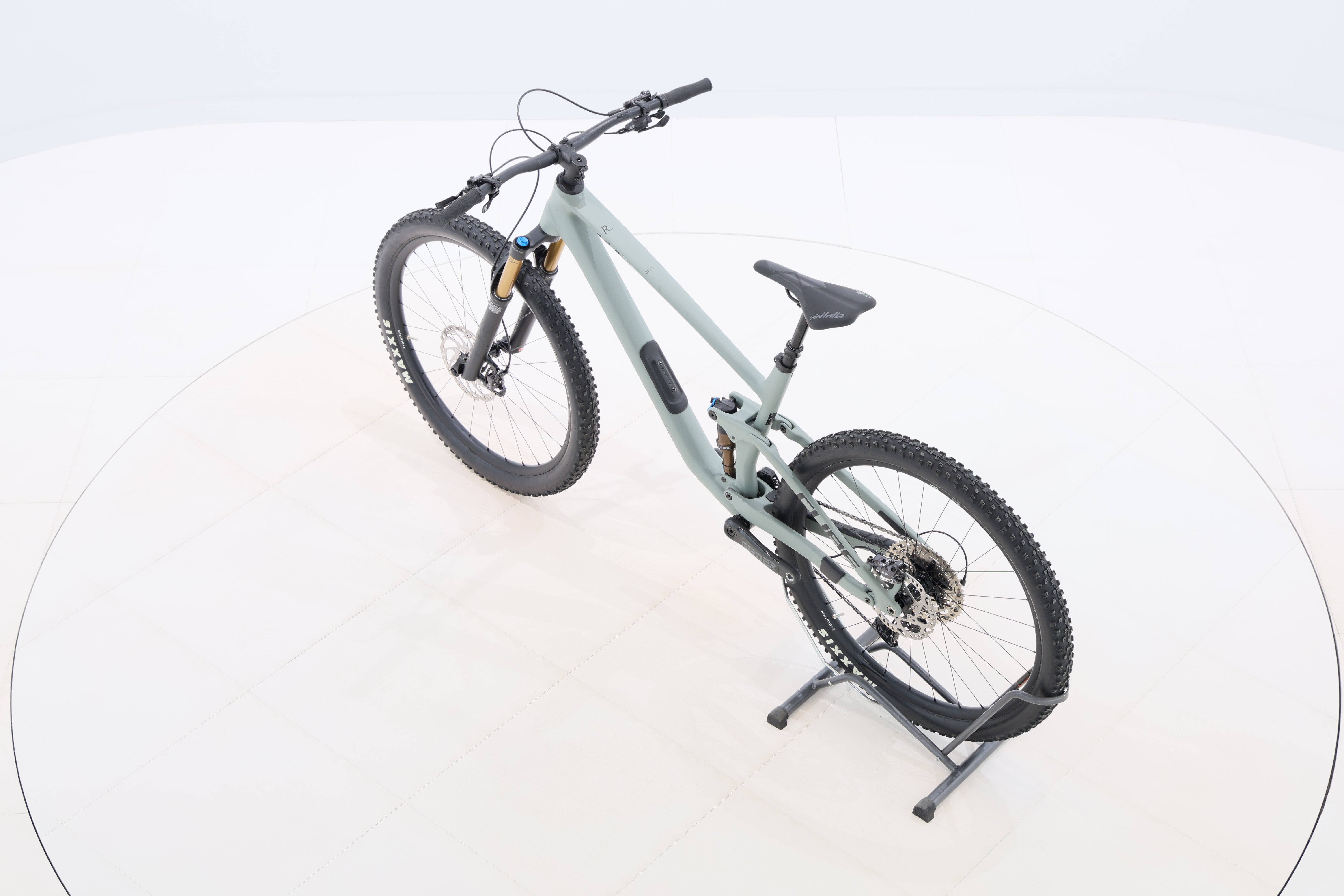 28a0a438-68ba-46da-9417-432d8bbe2371