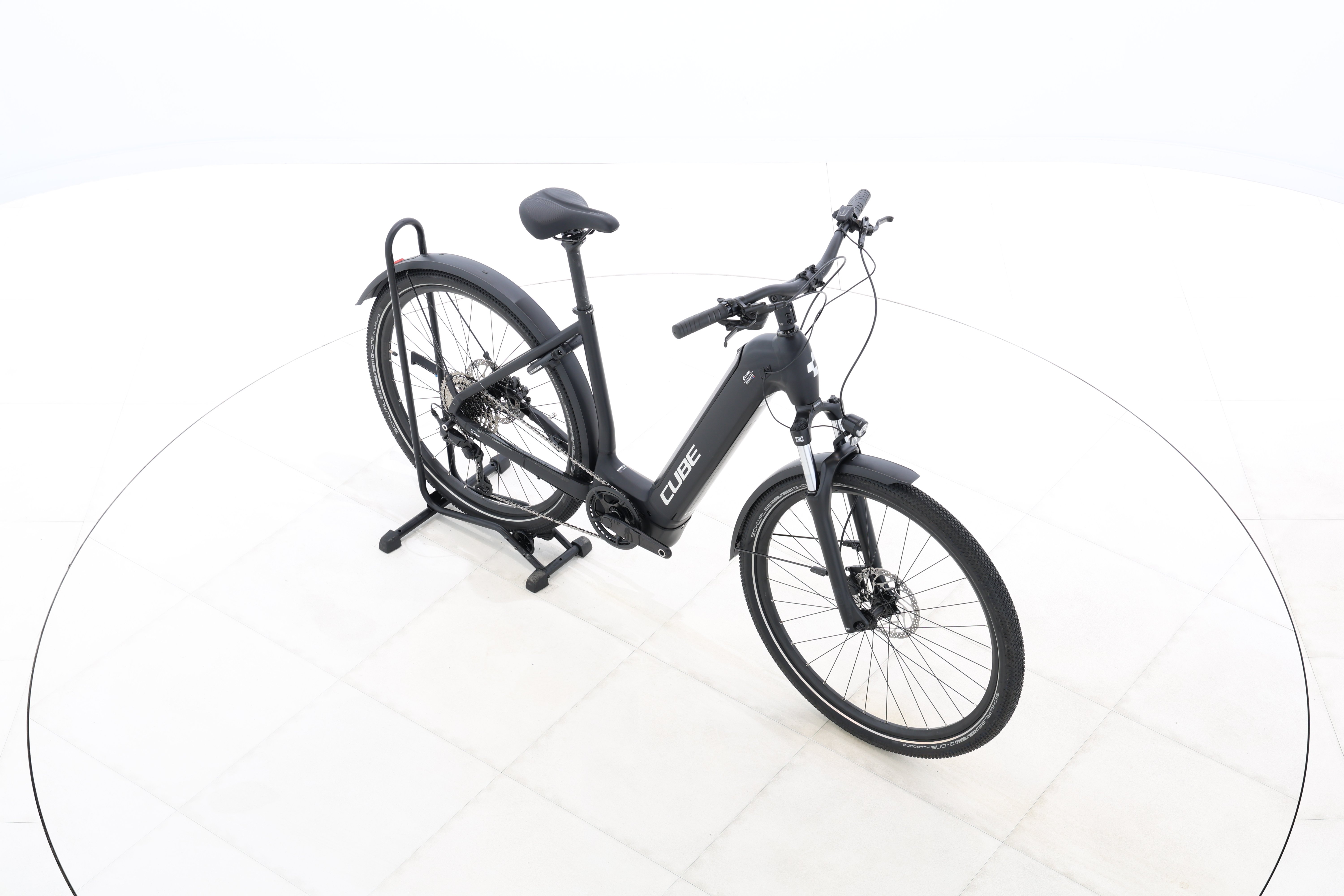 3cb5b8bc-9fff-40e5-9e81-efccb154ffe9